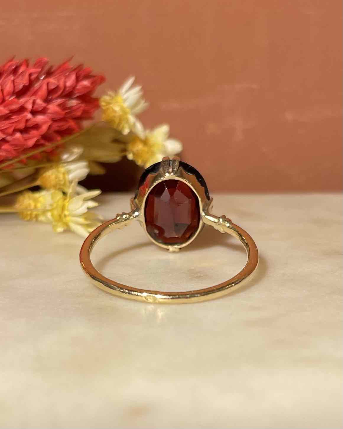 Bague Cocktail Grenat 5 carats "Aviana" - Elliade Paris