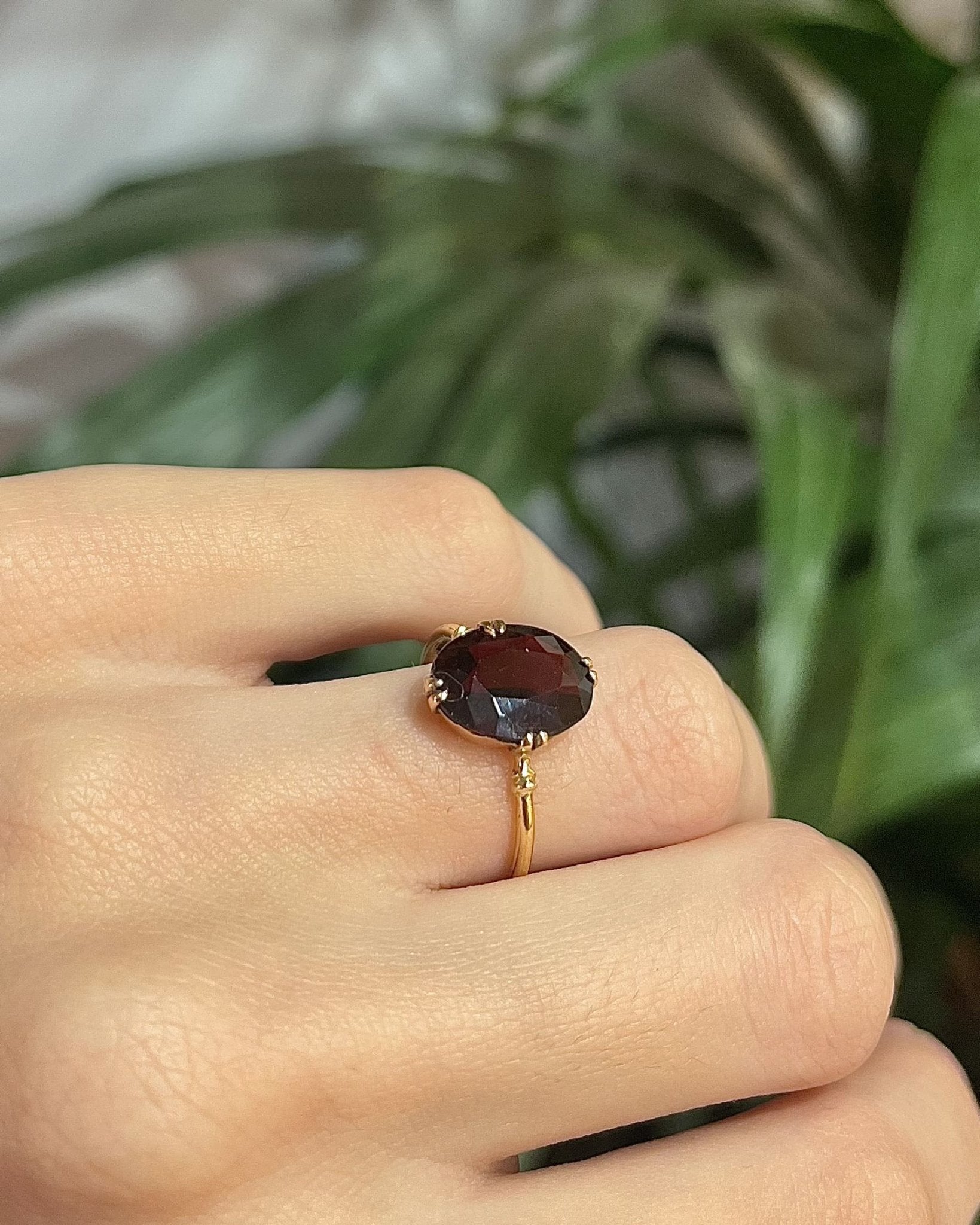 Bague Cocktail Grenat 5 carats "Aviana" - Elliade Paris