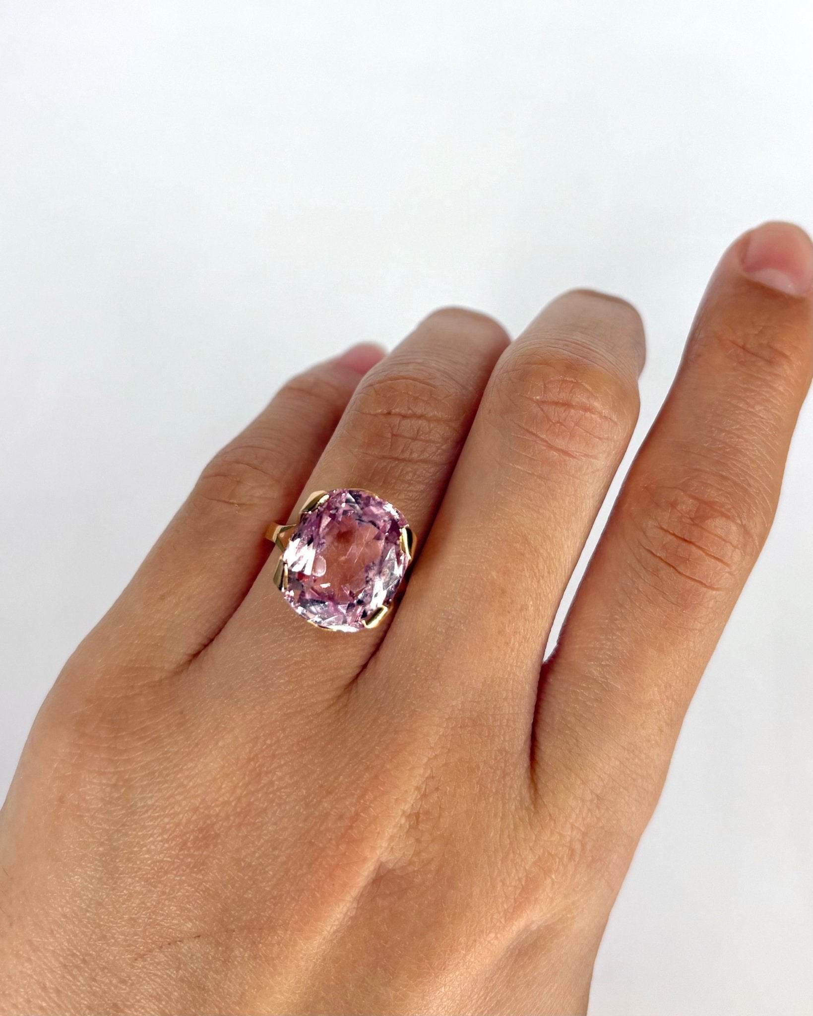 Bague Cocktail Morganite 9.70 carats "Celine" - Elliade Paris