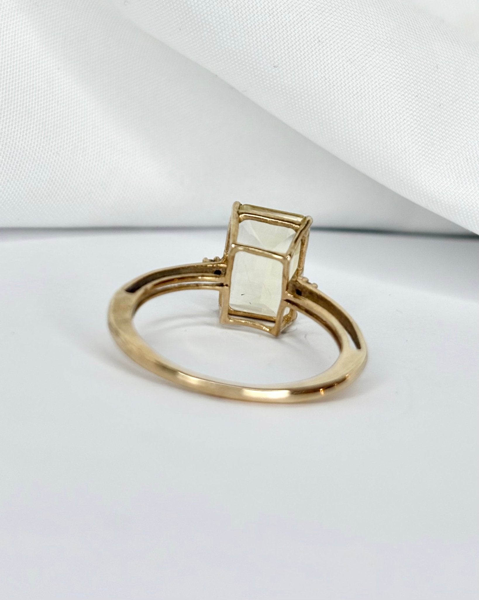 Bague Cocktail Scapolite 2.60 carats & Diamants "Léonie" - Elliade Paris