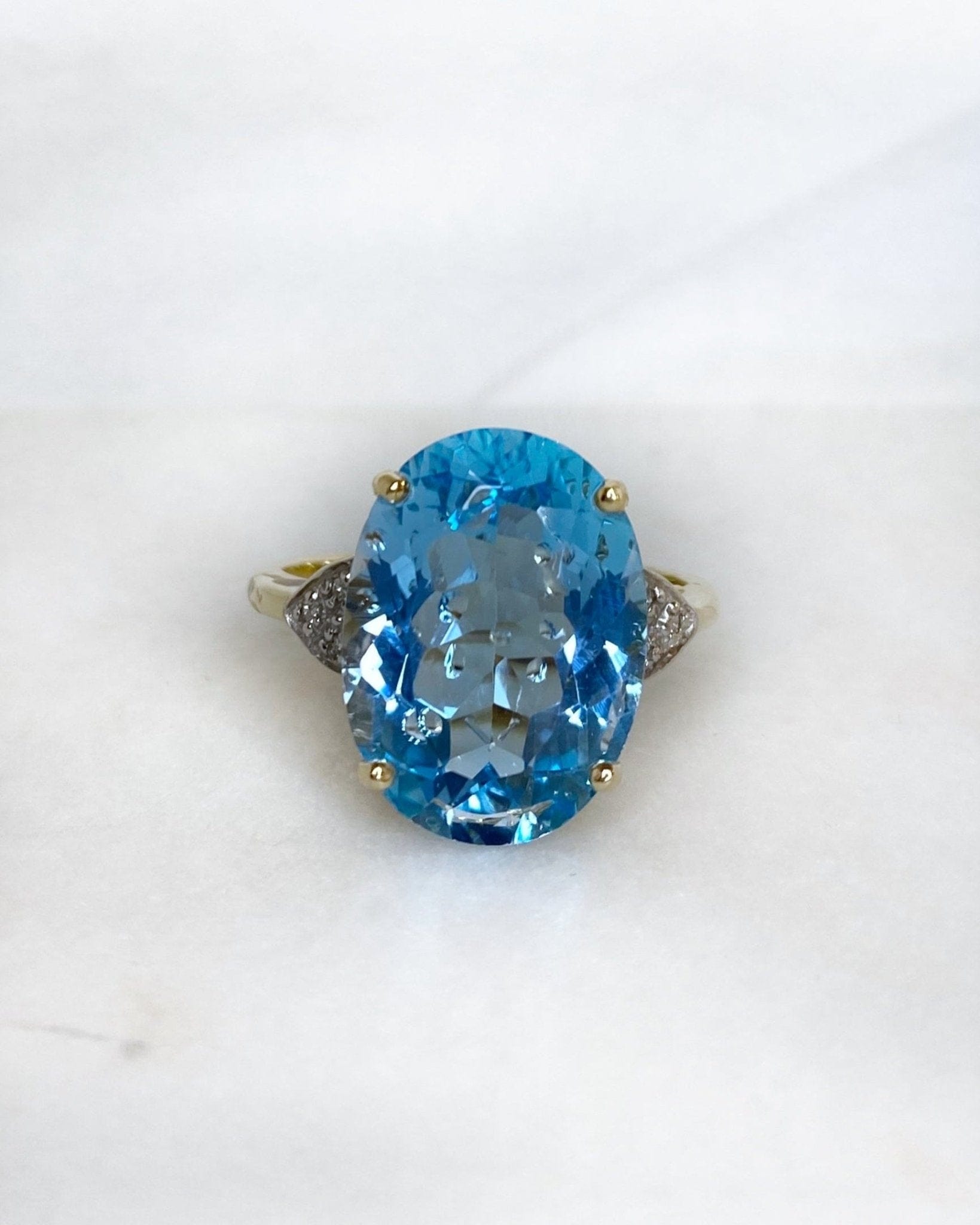 Bague Cocktail Topaze 11.50 carats & Diamants "Sophie" - Elliade Paris