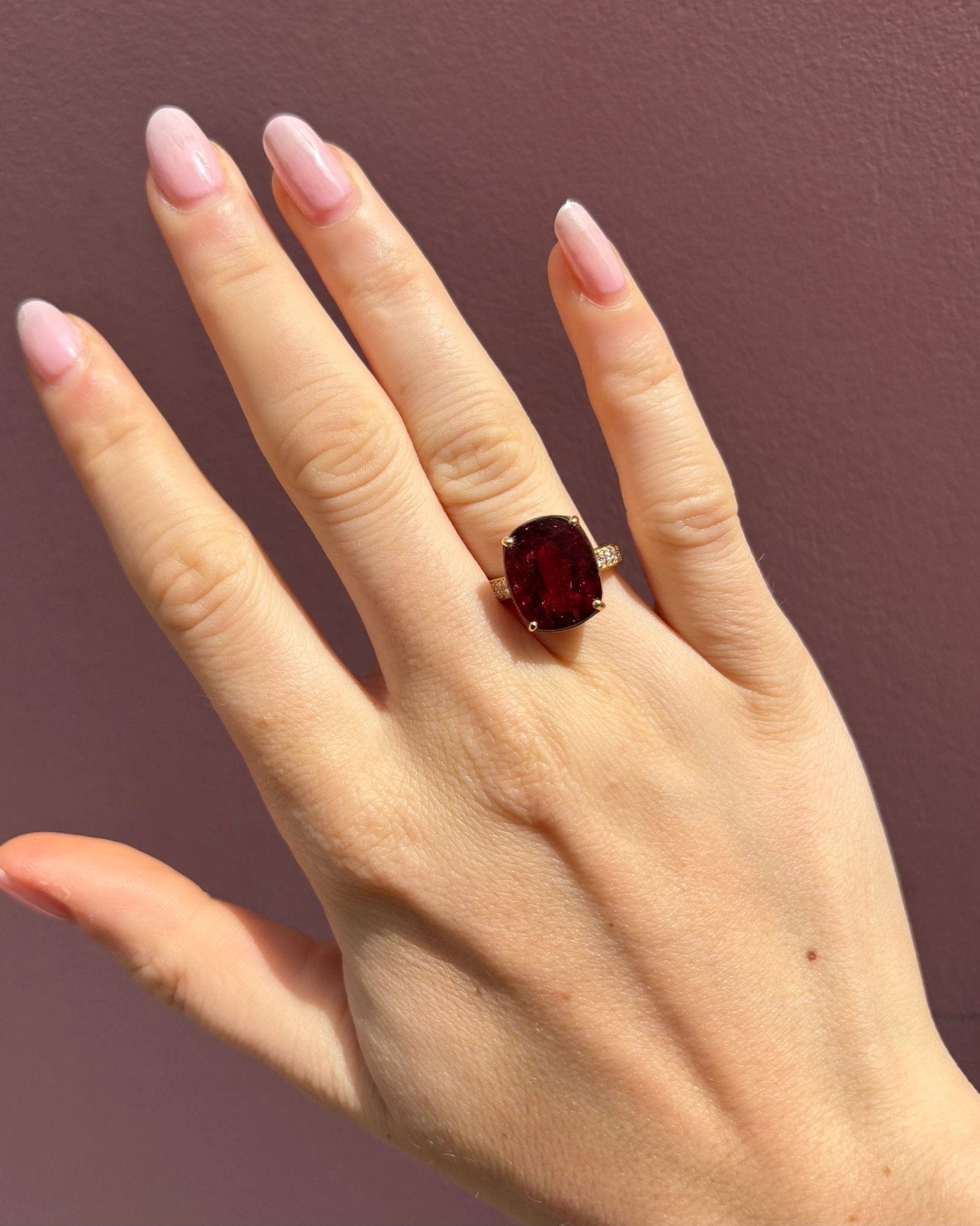 Bague Cocktail Tourmaline Rubellite 10.87 Carats & Diamants "Violine" - Elliade Paris