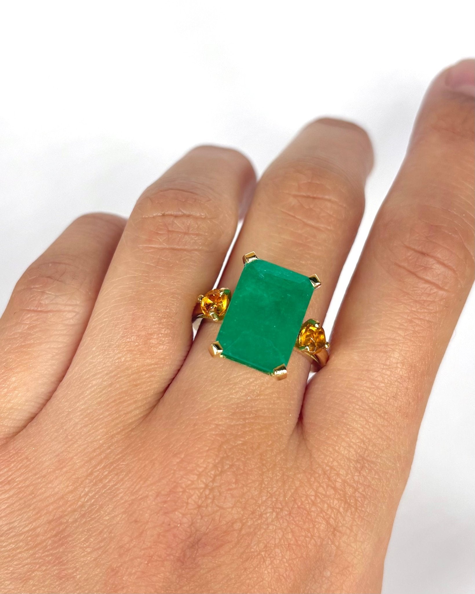 Bague Cocktail Trilogie Calcédoine Verte 8.5 carats & Citrines "Isaé" - Elliade Paris