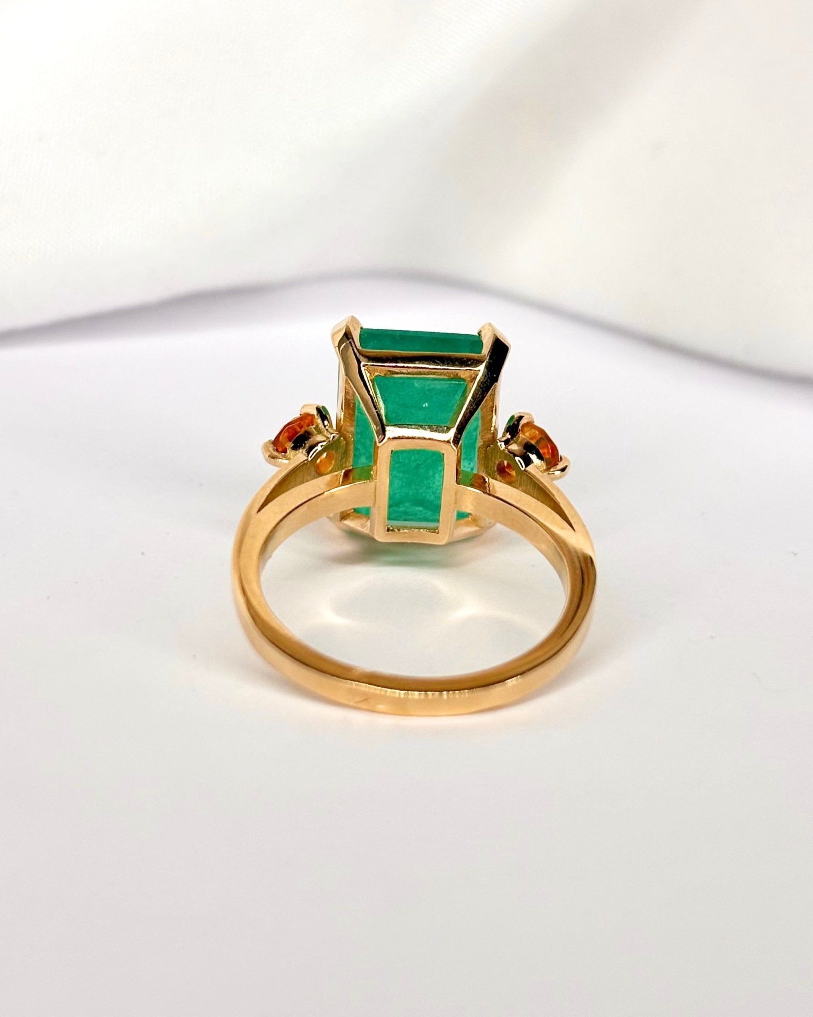 Bague Cocktail Trilogie Calcédoine Verte 8.5 carats & Citrines "Isaé" - Elliade Paris