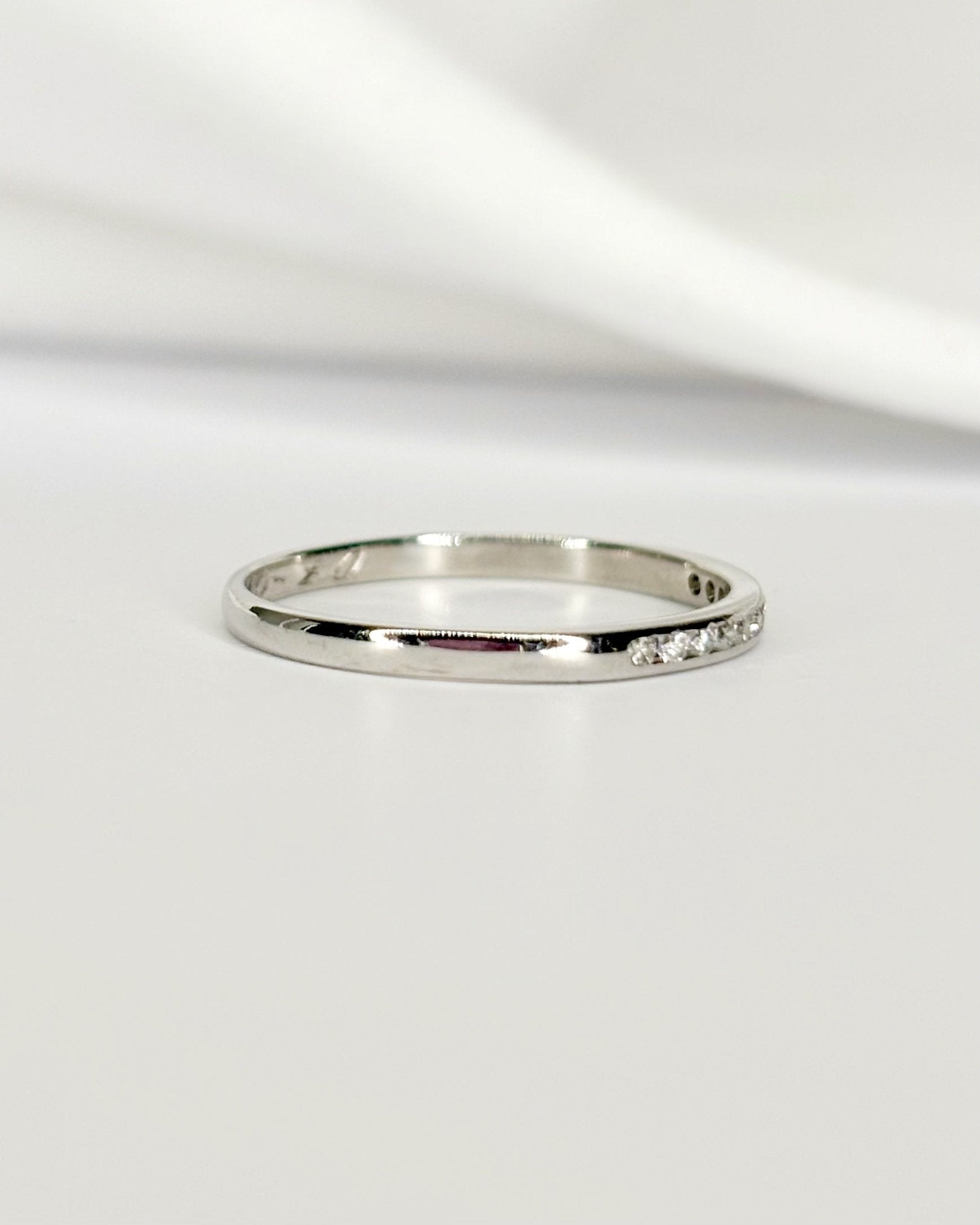 Bague Demi - Alliance Diamants "Nour" - Elliade Paris