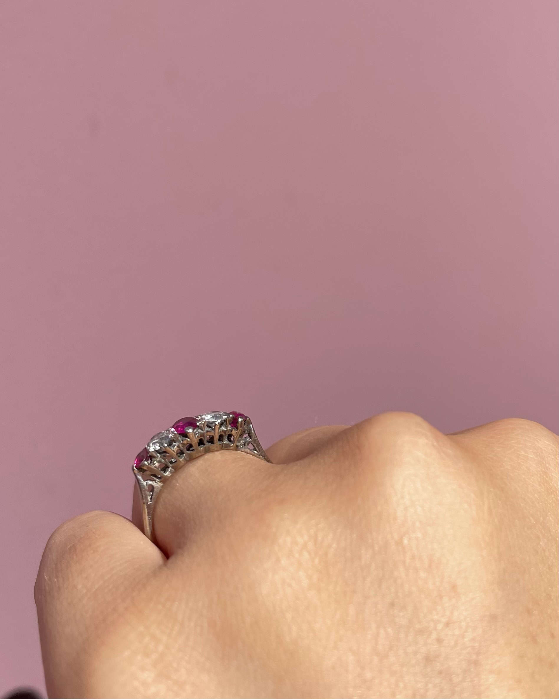 Bague Rivière Rubis 0.50 carat & Diamants 0.30 carat "Yessenia"