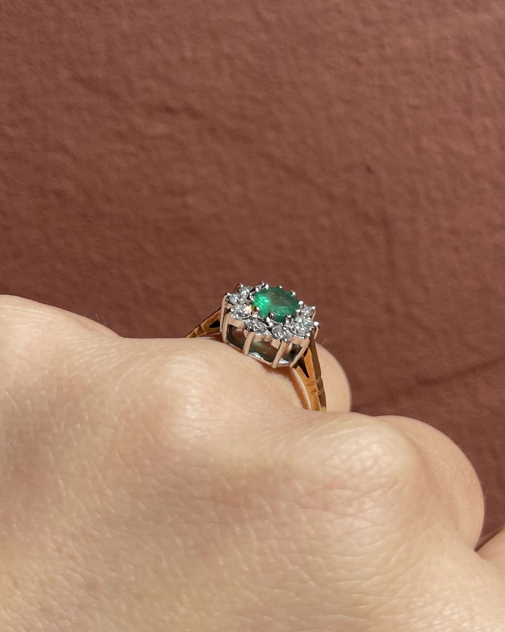 "Salima" Emerald Marguerite Ring 0.80 carat & Diamonds 0.50 carat