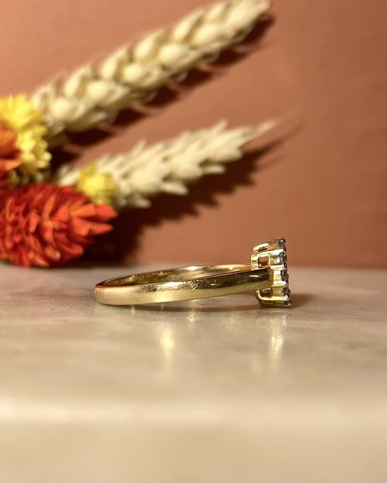 Anillo vintage "Jennie" de oro de 18 quilates y 19 diamantes