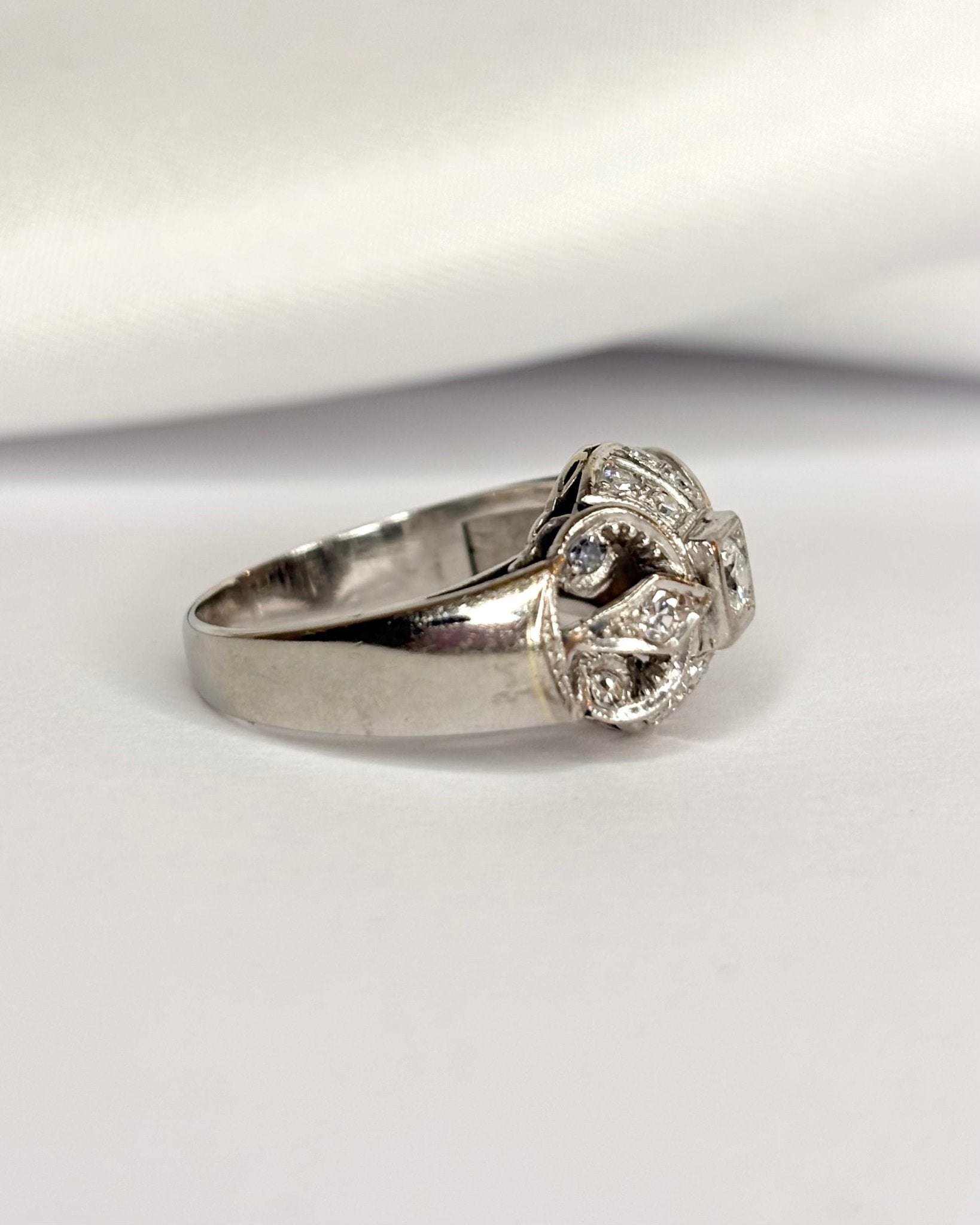 Bague Dôme Art Déco Diamants 0.49 carat "Elisabeth" - Elliade Paris