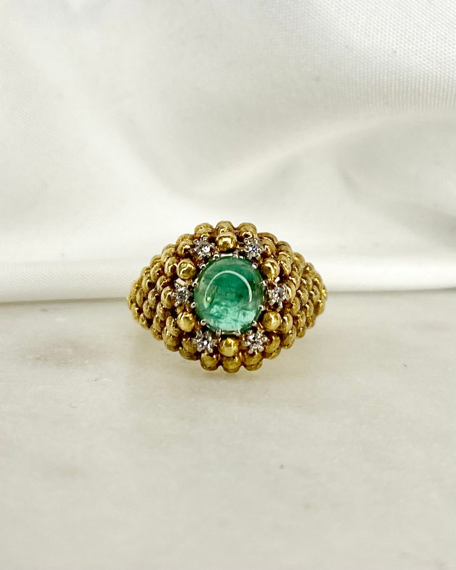 Bague Dôme Émeraude 1.5 carat, Diamants Or 7,58g "Mariana" - Elliade Paris