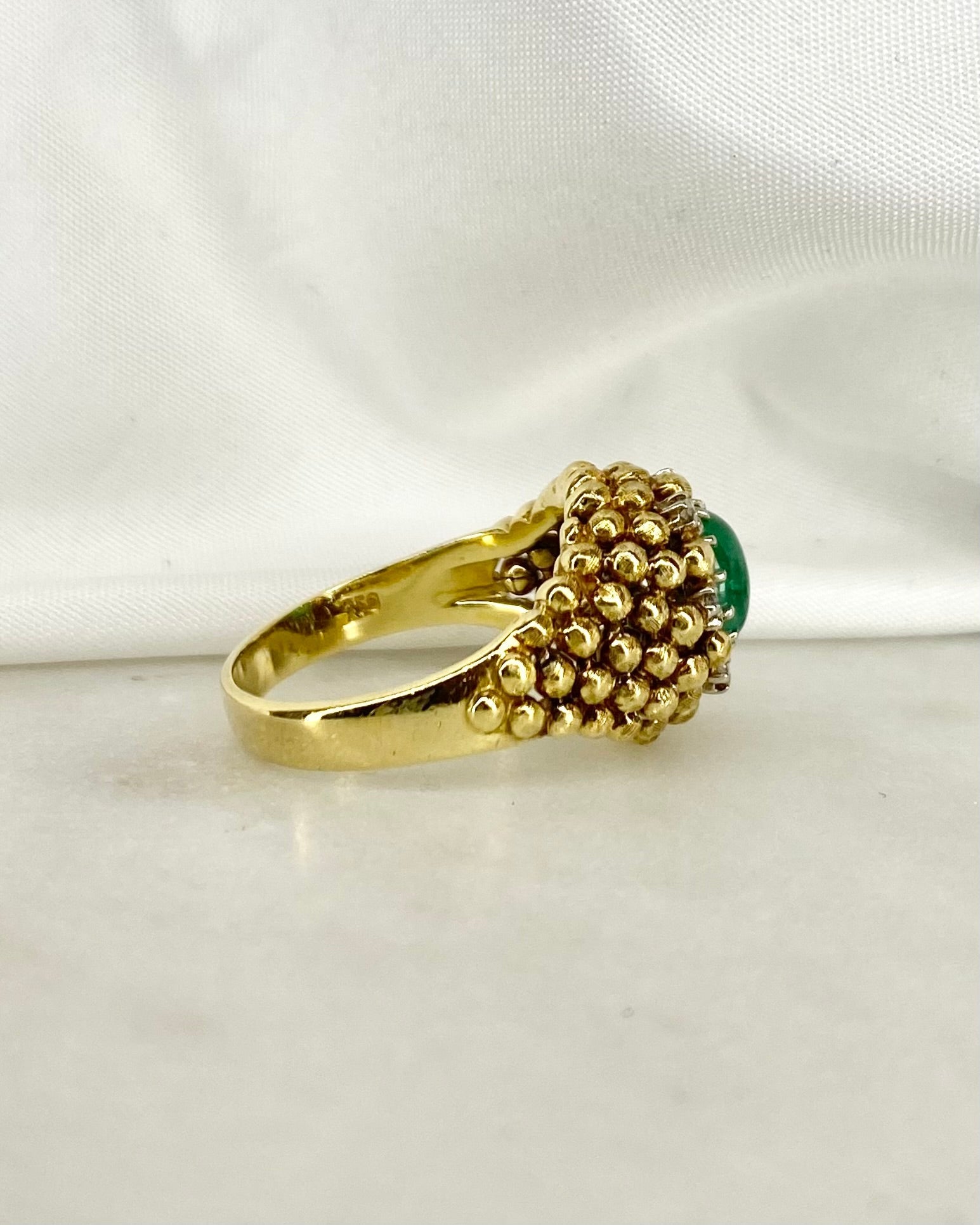 Bague Dôme Émeraude 1.5 carat, Diamants Or 7,58g "Mariana" - Elliade Paris