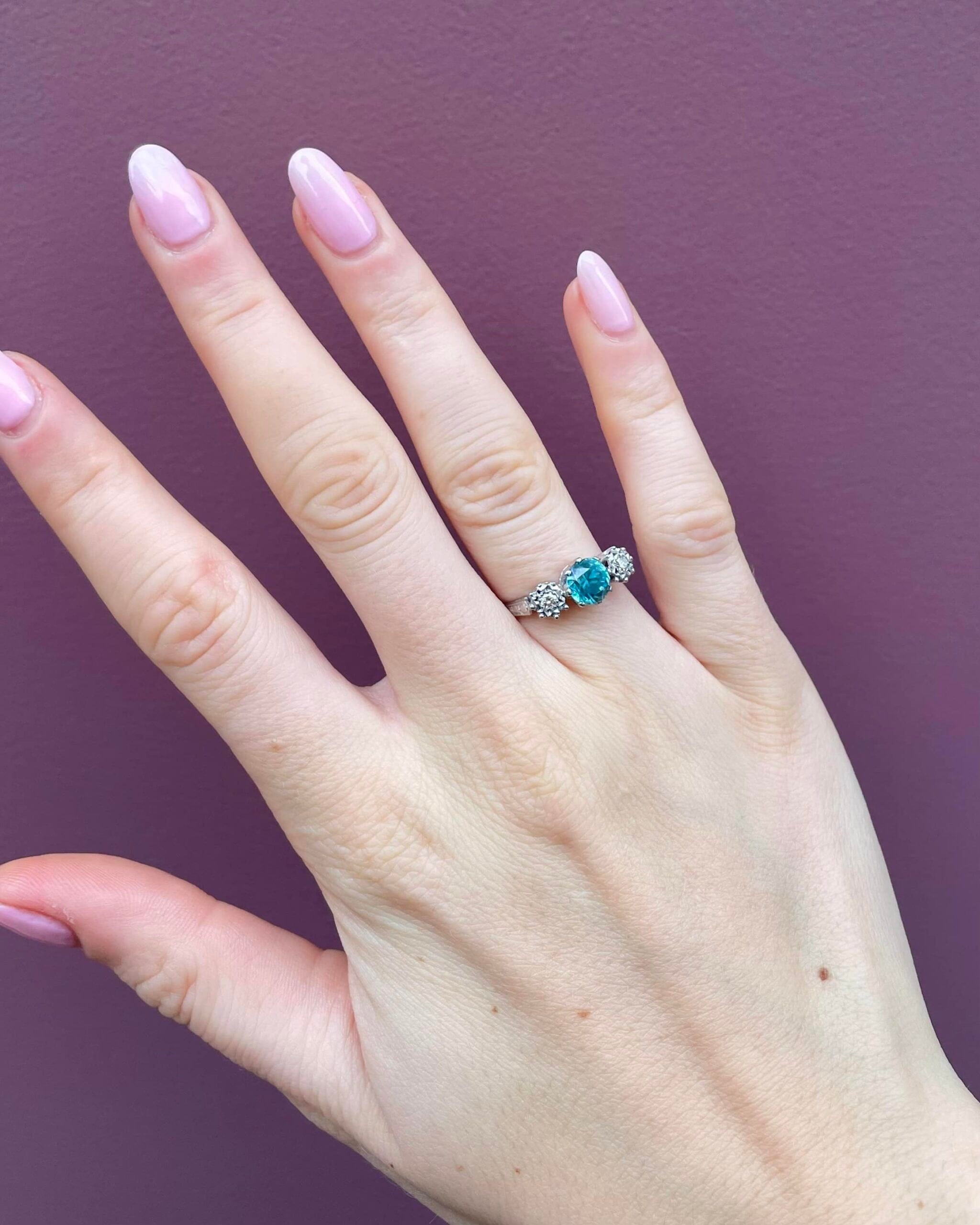 Anillo trilogía de diamantes y circonitas de 1,70 quilates "Mayanne"