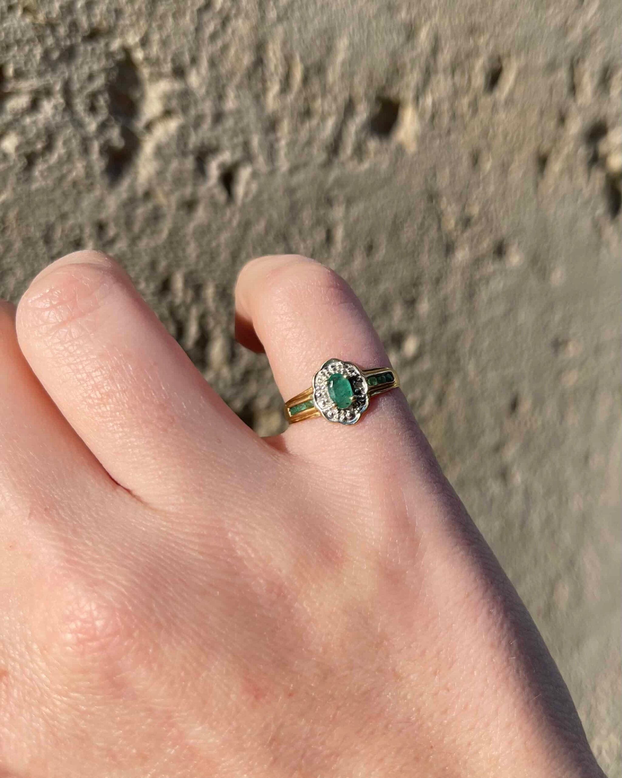 Bague Marguerite Émeraudes & Diamants "Clara"