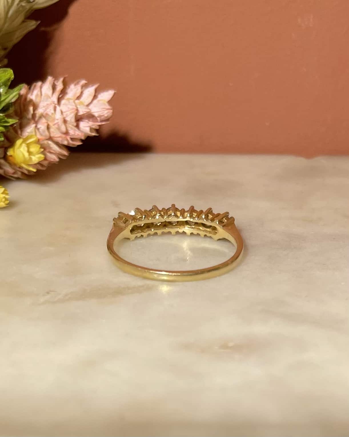 Anillo de río de 7 diamantes "Adallinda"
