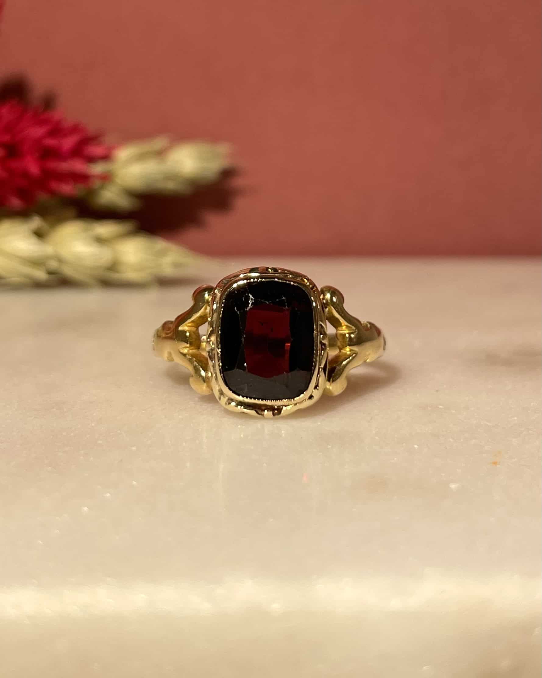 Bague Solitaire Grenat 2 carats "Olary"