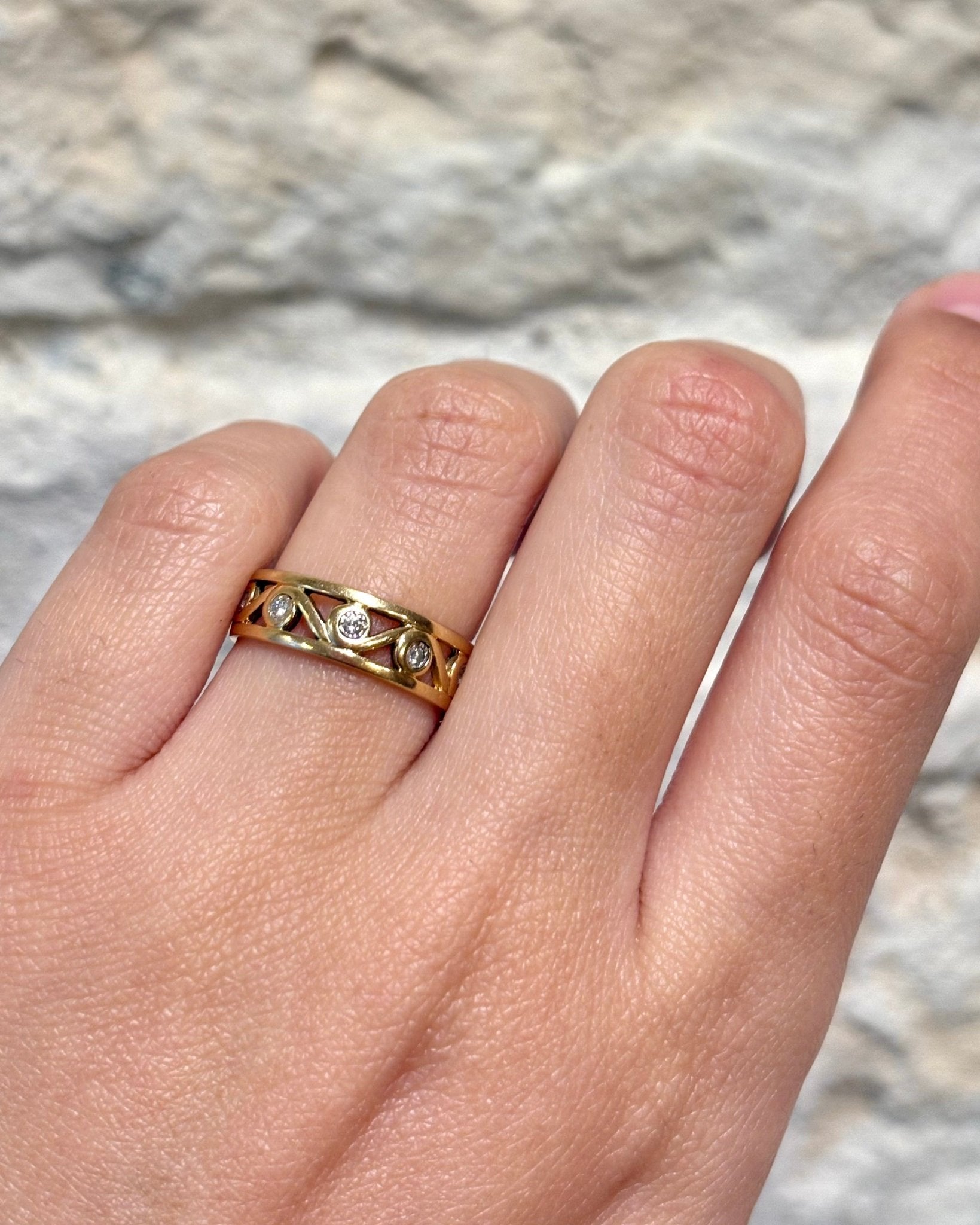 Bague Jonc 5 Diamants "Maia" - Elliade Paris