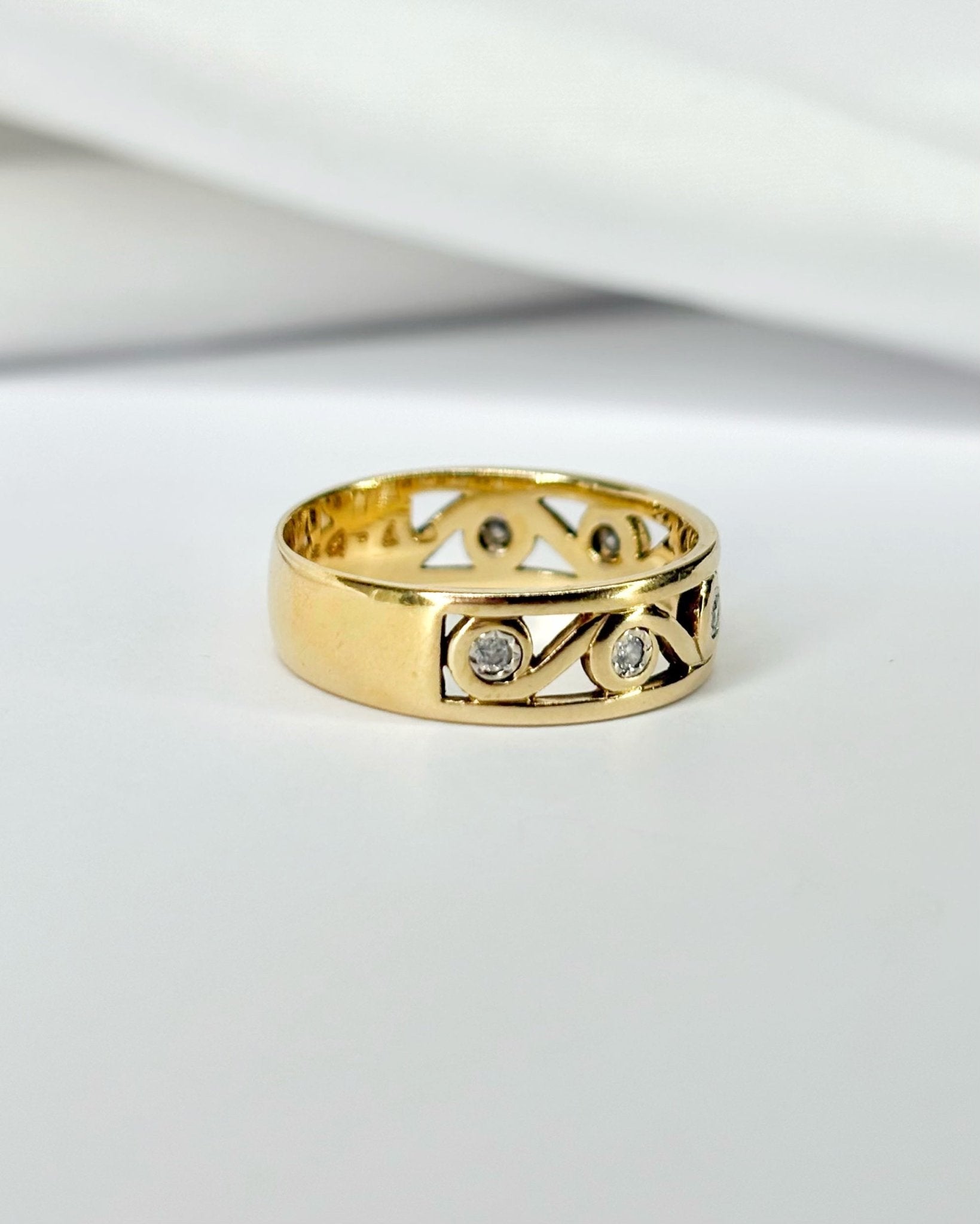 Bague Jonc 5 Diamants "Maia" - Elliade Paris