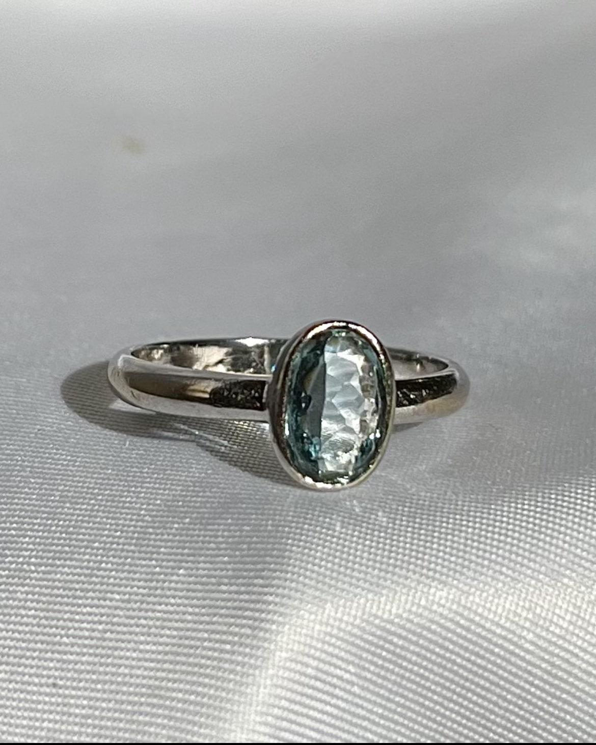 Bague Jonc Aigue Marine "Jemma" - Elliade Paris
