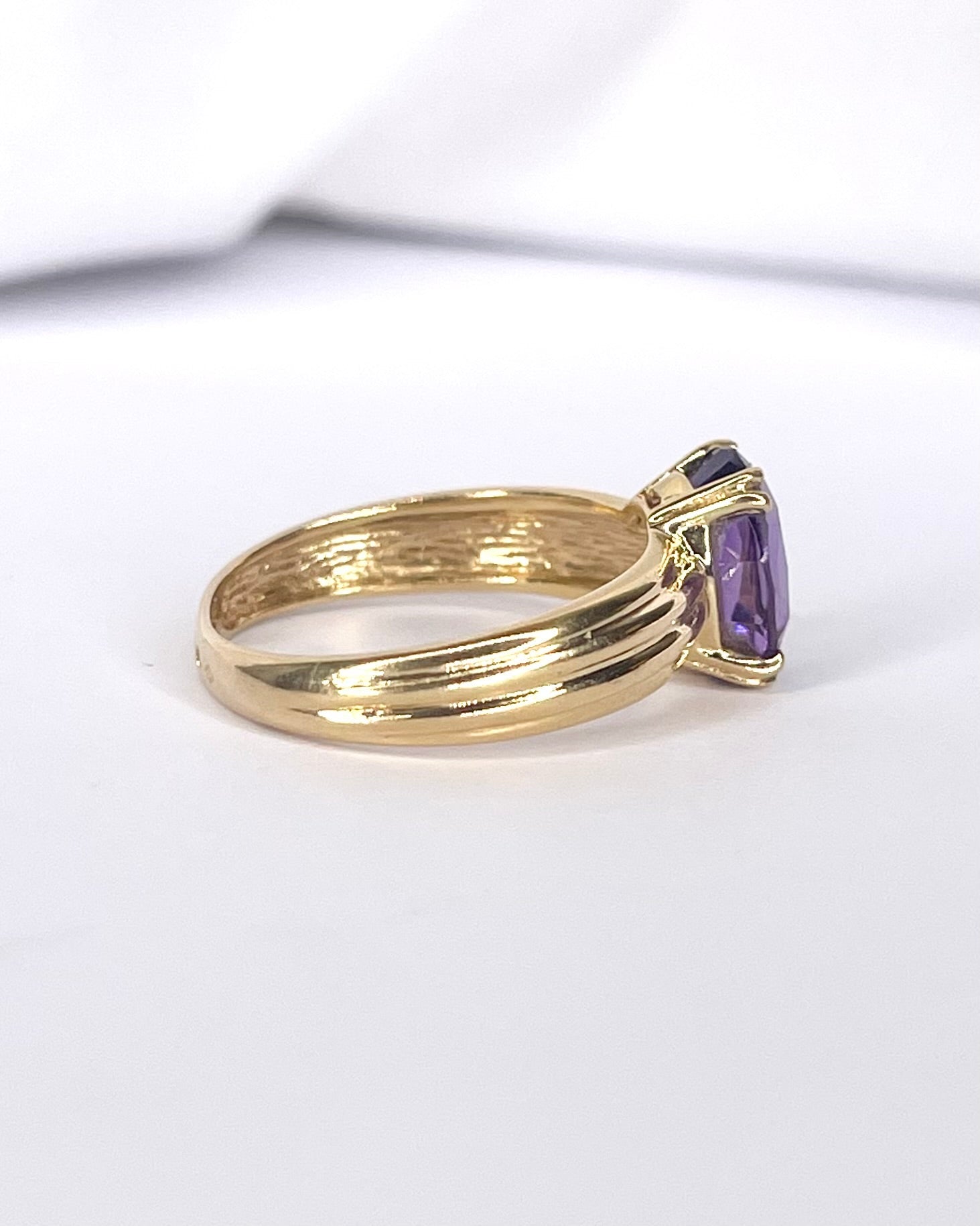 Bague Jonc Améthyste 1.50 carat "Carrie" - Elliade Paris