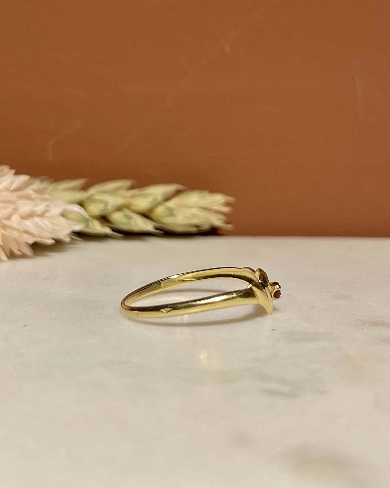 Bague Jonc Coeur Rubis "Cara" - Elliade Paris