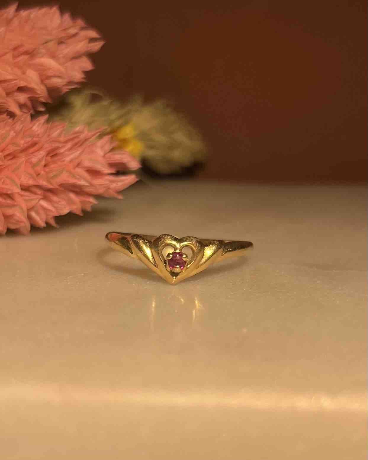 Bague Jonc Coeur Rubis "Cara" - Elliade Paris