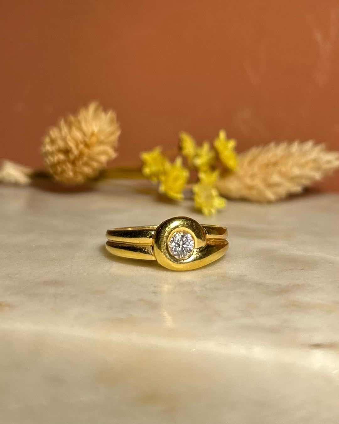"Clarisse" 0.25 carat Diamond Bangle Ring