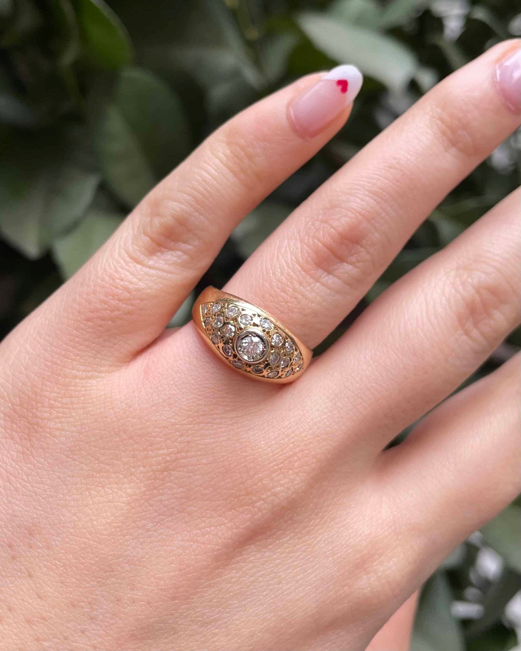 Anillo de banda "Cassey" vintage de 21 diamantes