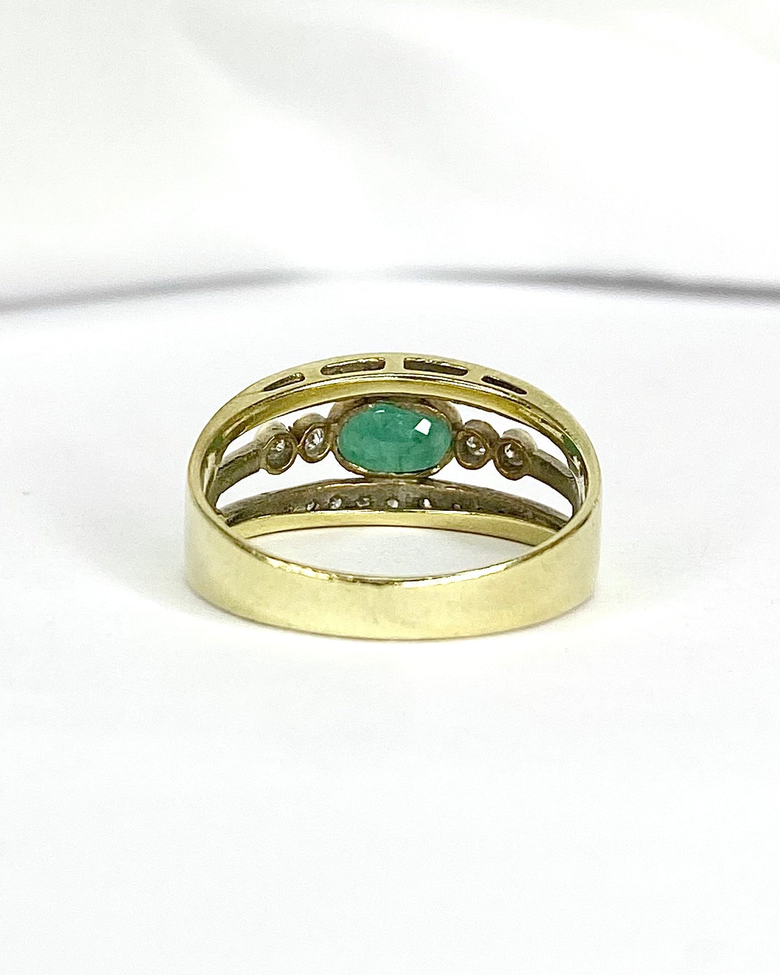 Bague Jonc Émeraude 0.38 carat & Diamants "Olympe" - Elliade Paris