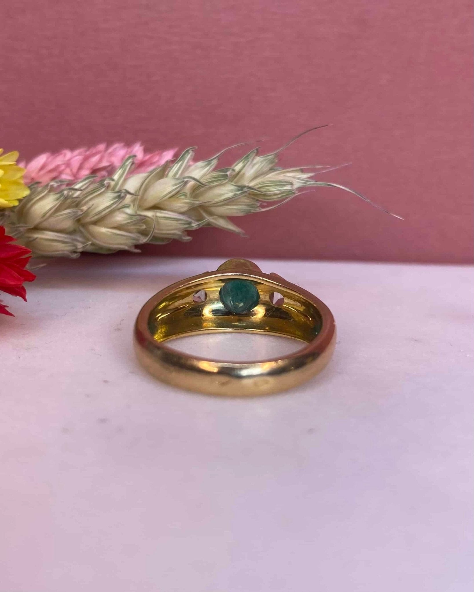 Bague Jonc Emeraude 0.70 Carat & Diamants Troïda "Inara" - Elliade Paris