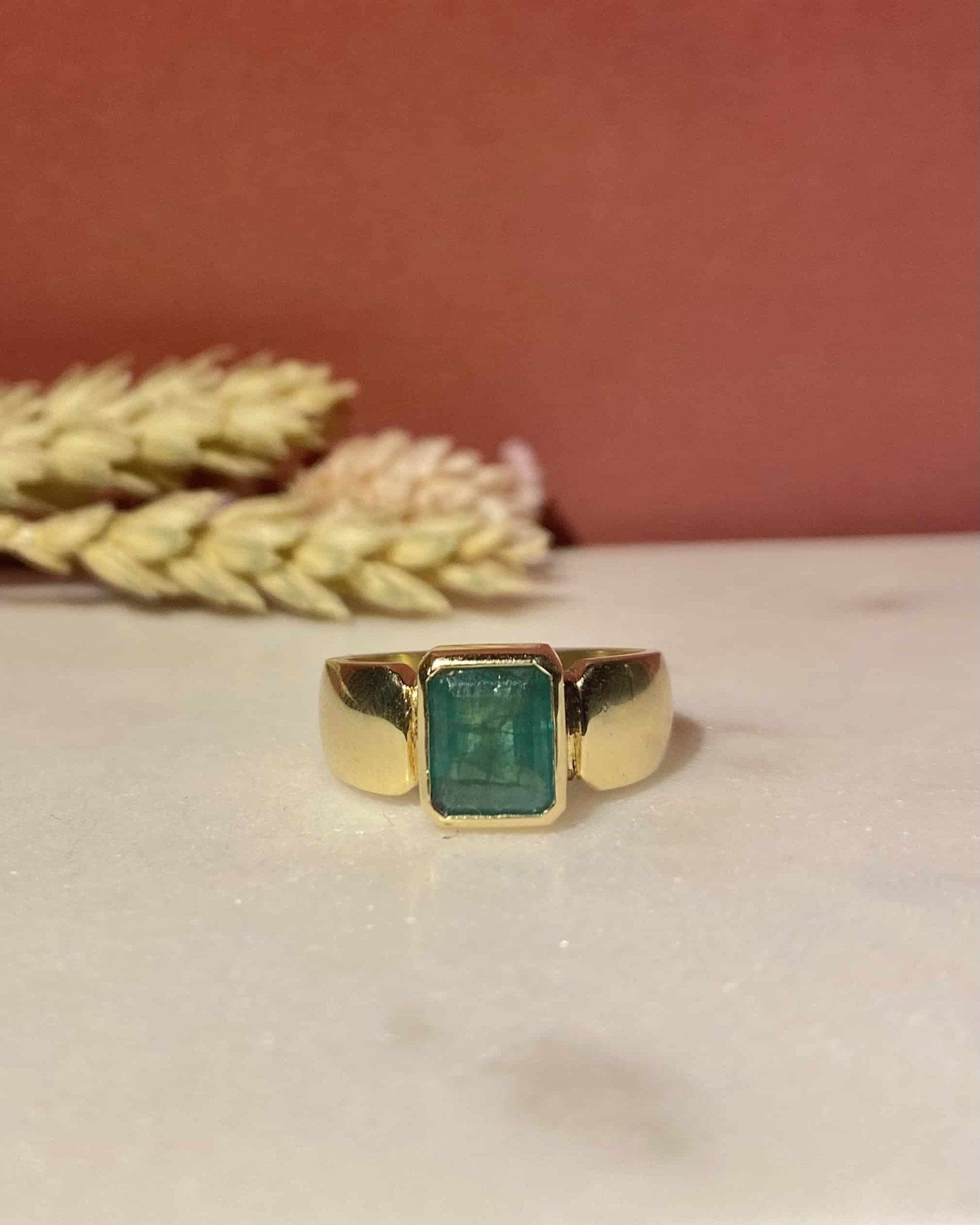 Bague Jonc Émeraude 1.80 carat "Bianca" - Elliade Paris