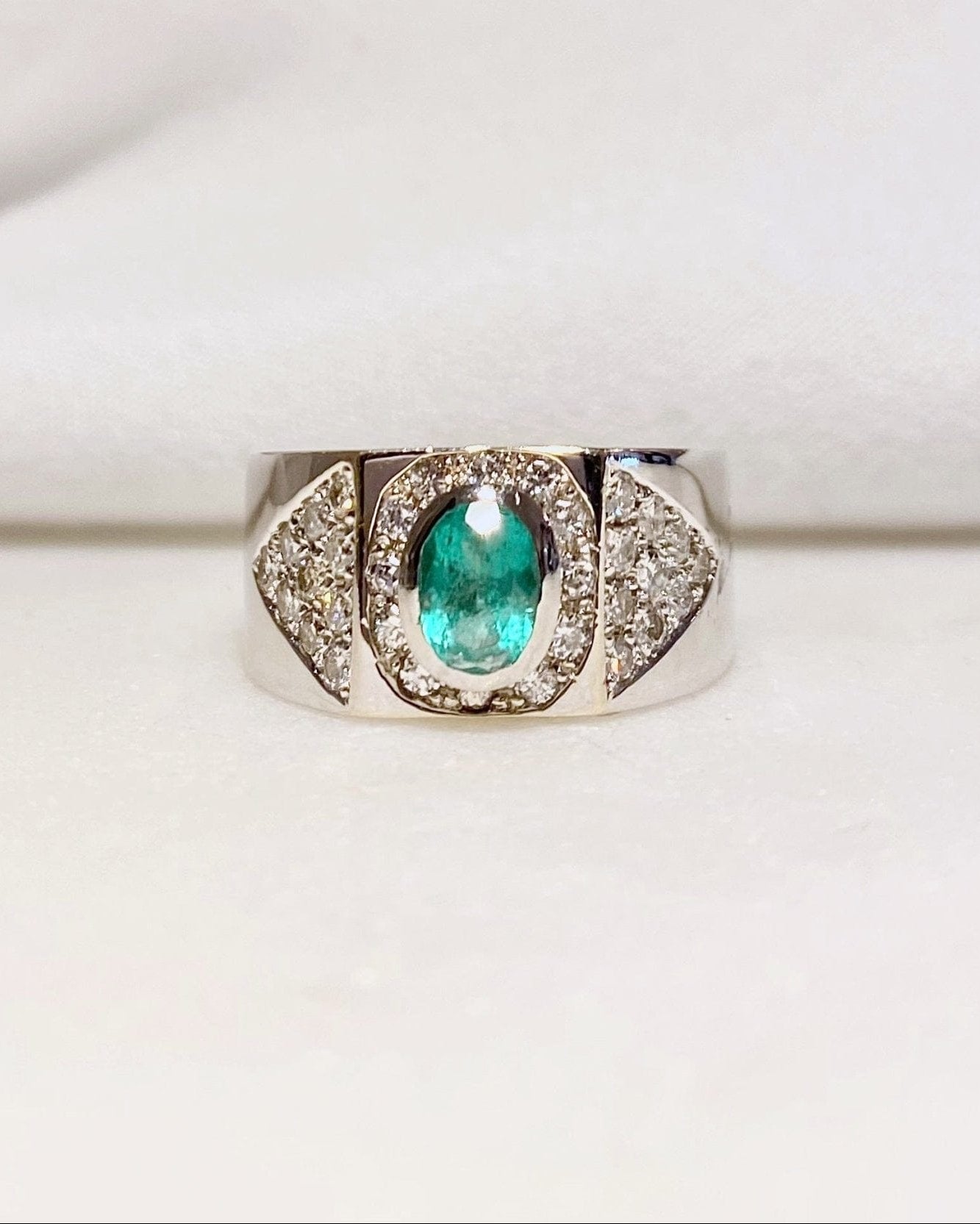 Bague Jonc Emeraude & 32 Diamants "Mélisse" - Elliade Paris