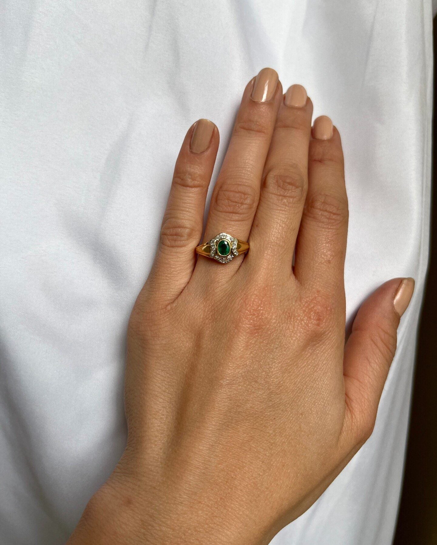 Bague Jonc émeraude & diamants "Margaux" - Elliade Paris