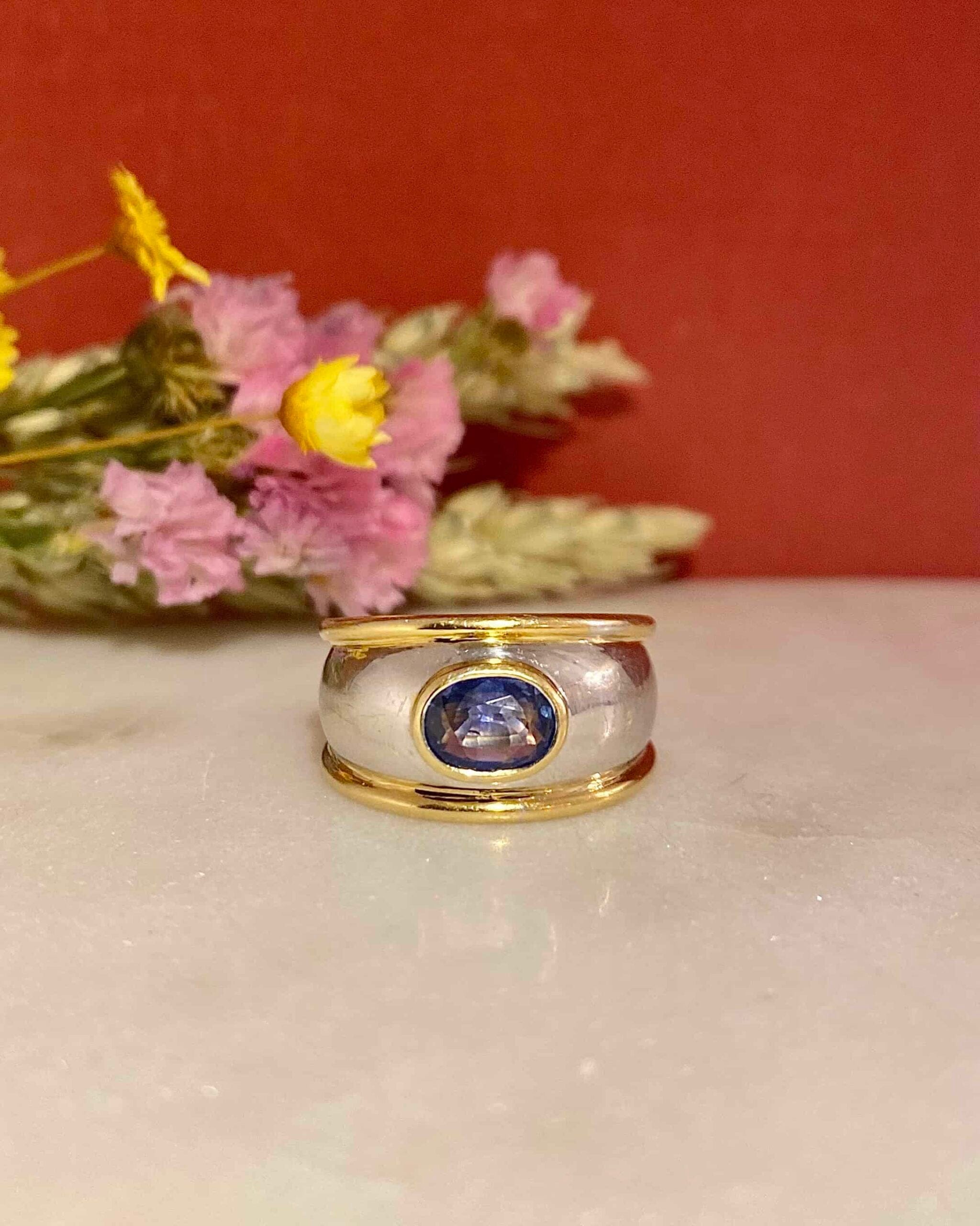 Bague Jonc Saphir 0.90 carat & Diamants "Romy" - Elliade Paris