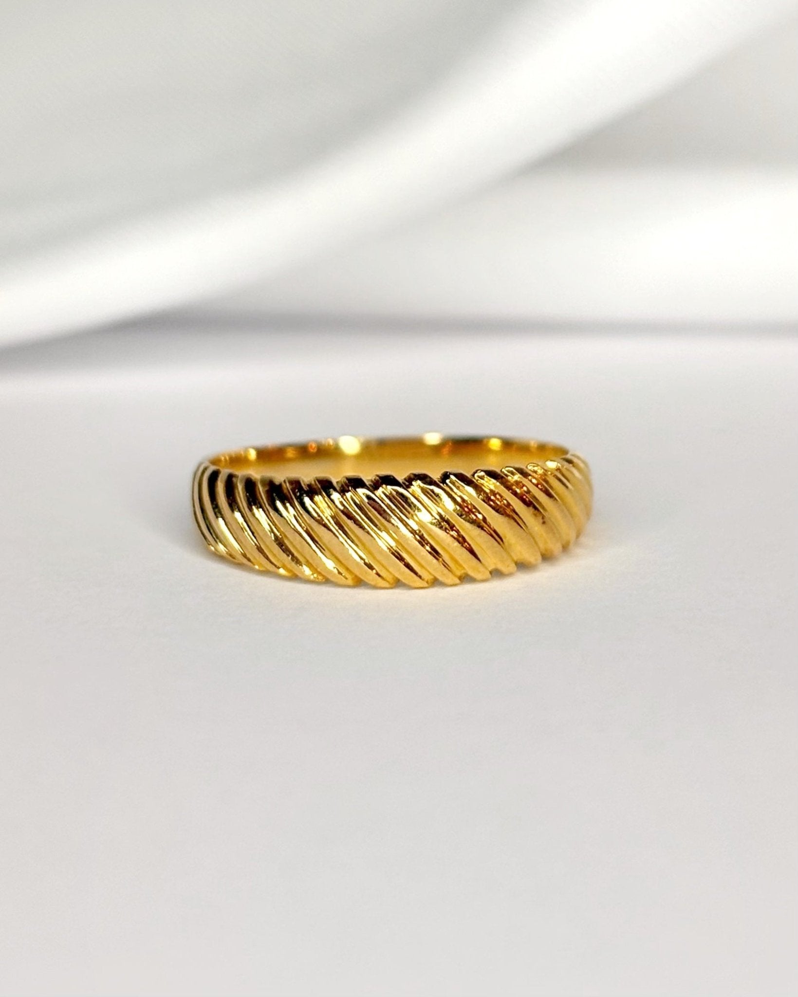 Bague Jonc Or Jaune 18 carats "Auriane" - Elliade Paris