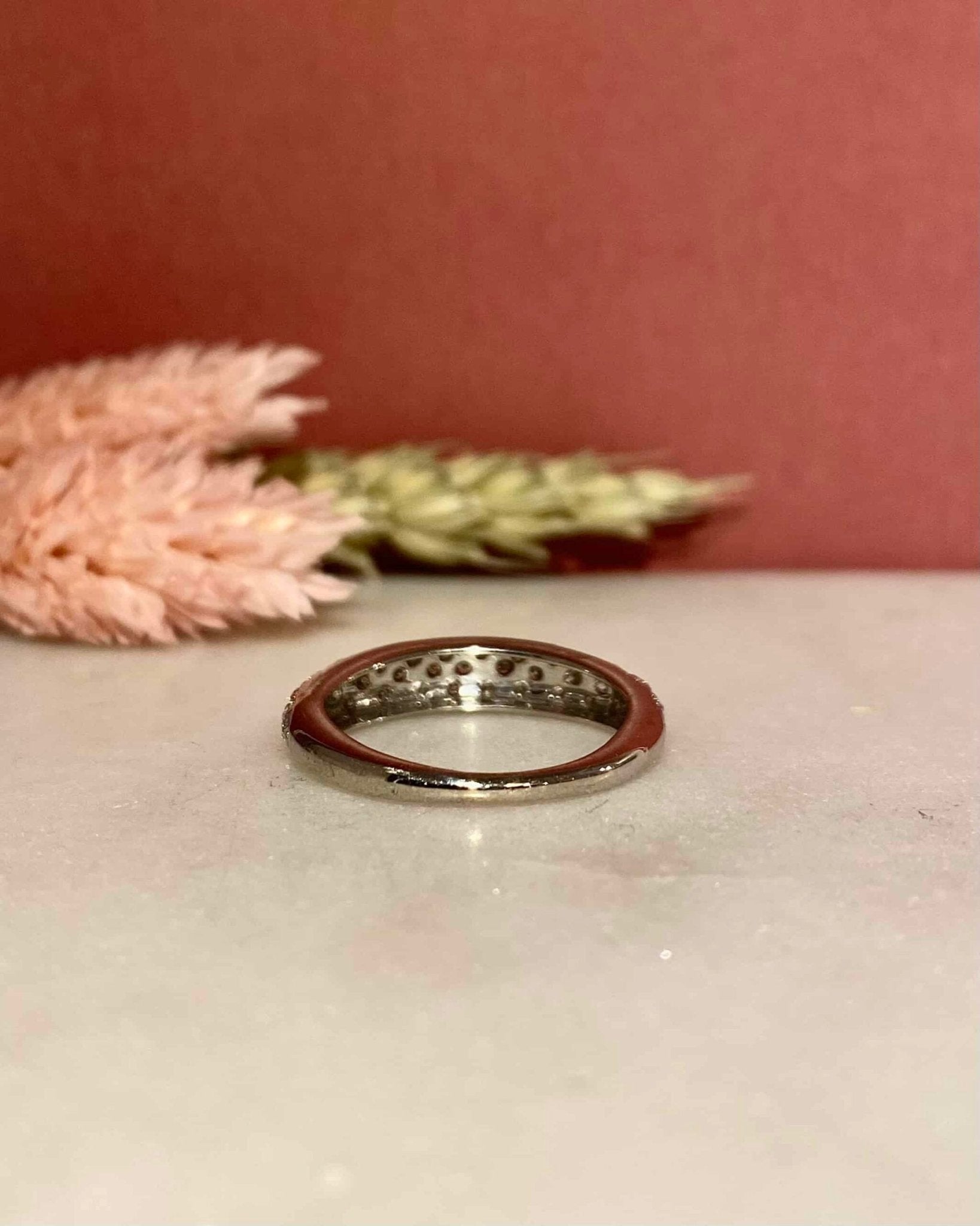 Bague Jonc Rivière 41 Diamants "Evelyn" - Elliade Paris