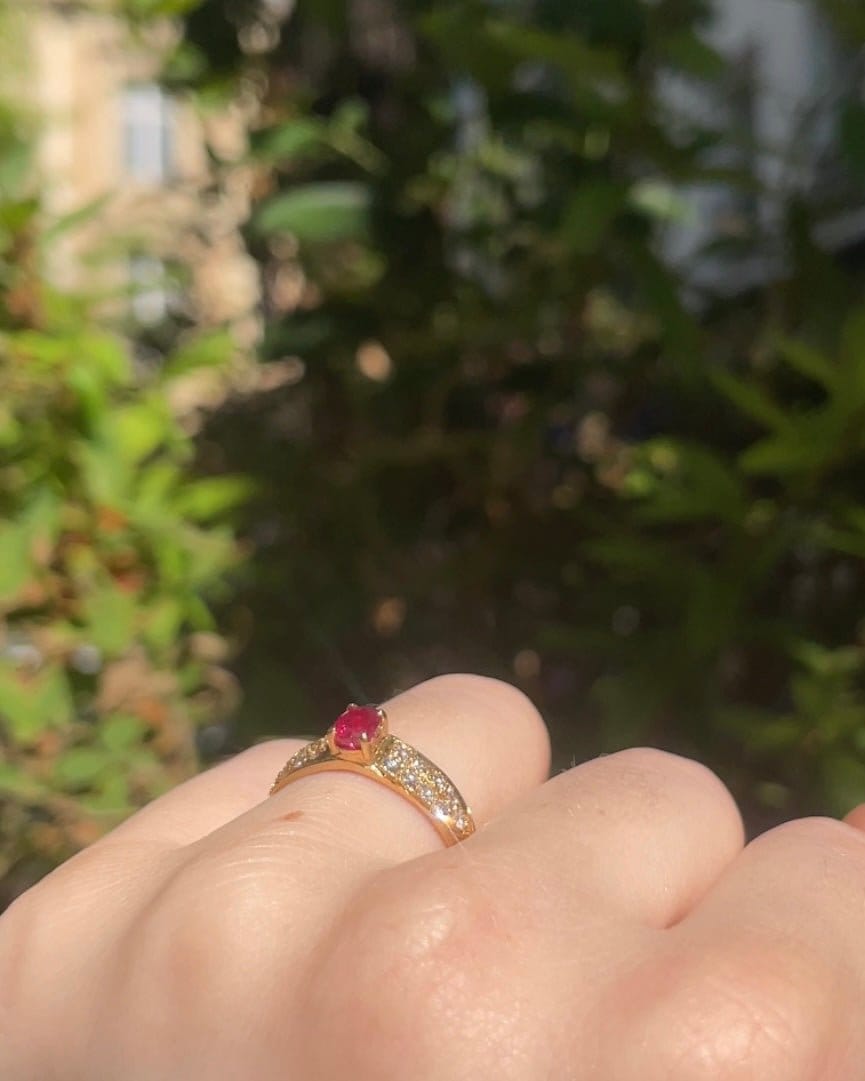 Bague Jonc Rubis 0.50 carat & Diamants "Andrea" - Elliade Paris