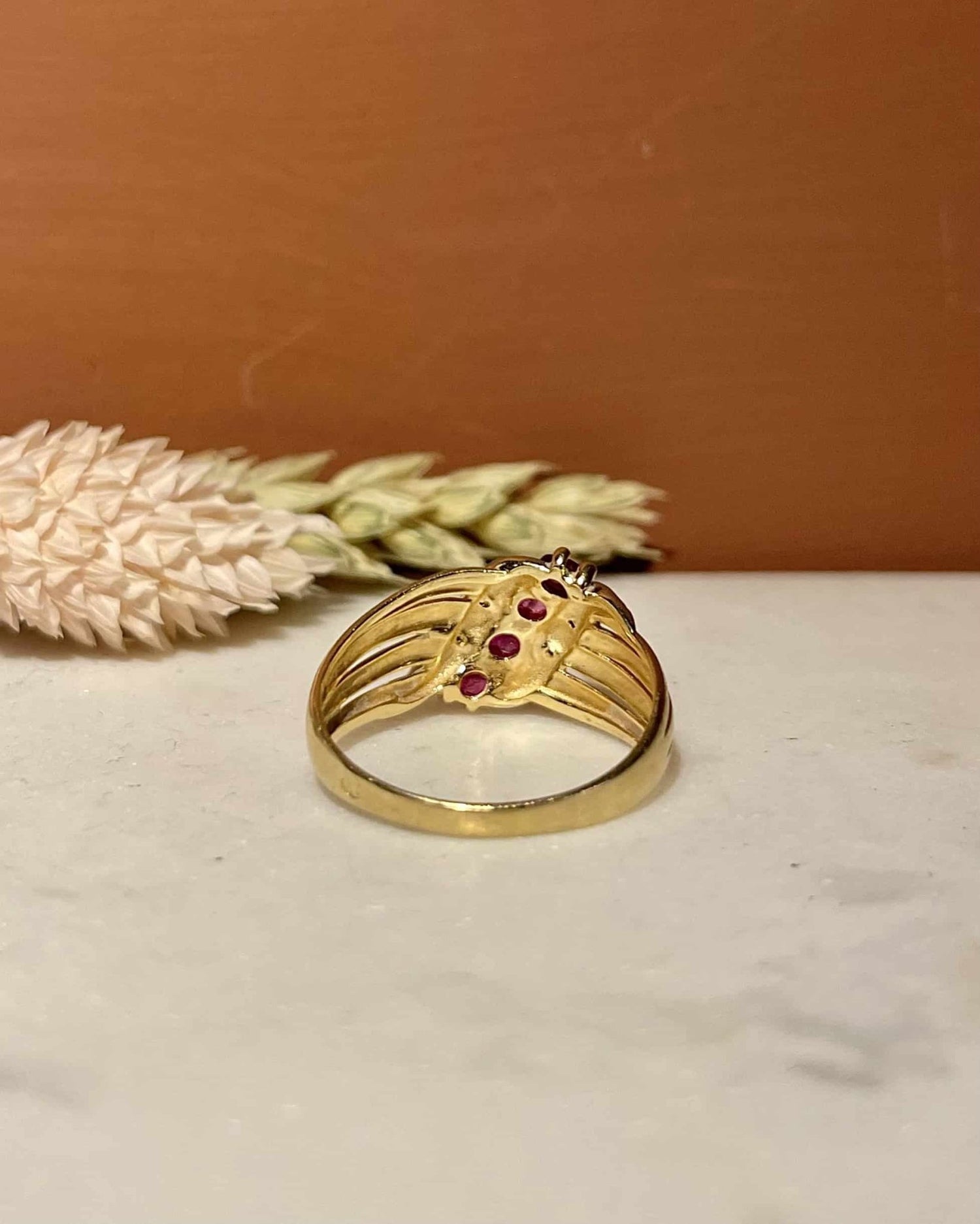 Bague Jonc Rubis 0.60 carat & Diamants "Zelda" - Elliade Paris