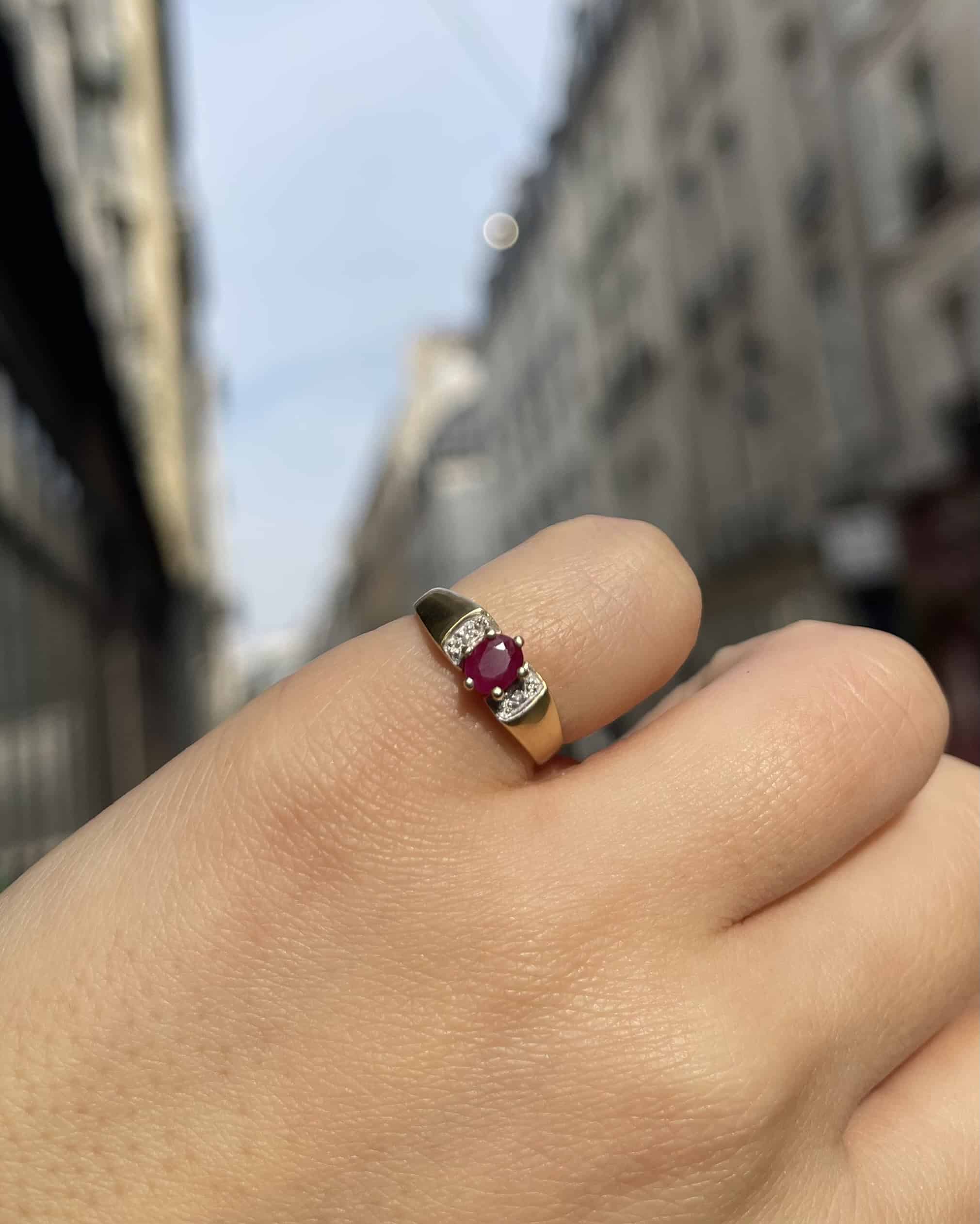 Bague Jonc Rubis 0.45 carat & Diamants "Rachelle"