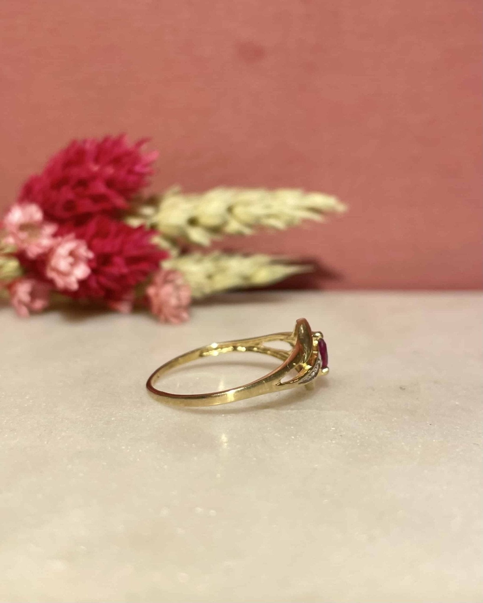 Bague Jonc Rubis "Loeza" - Elliade Paris