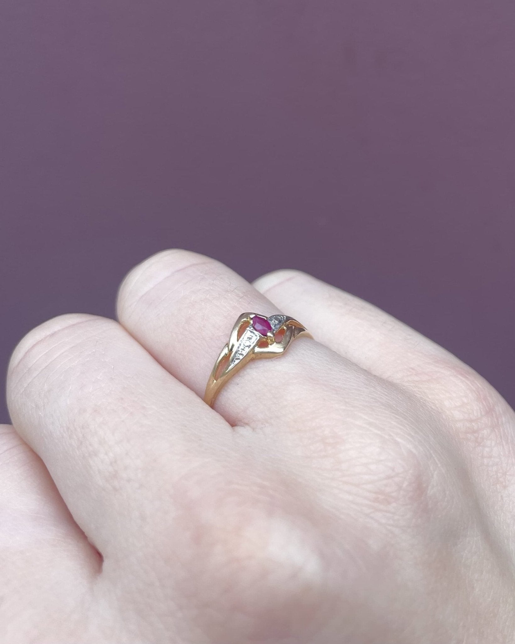 Bague Jonc Rubis "Loeza" - Elliade Paris