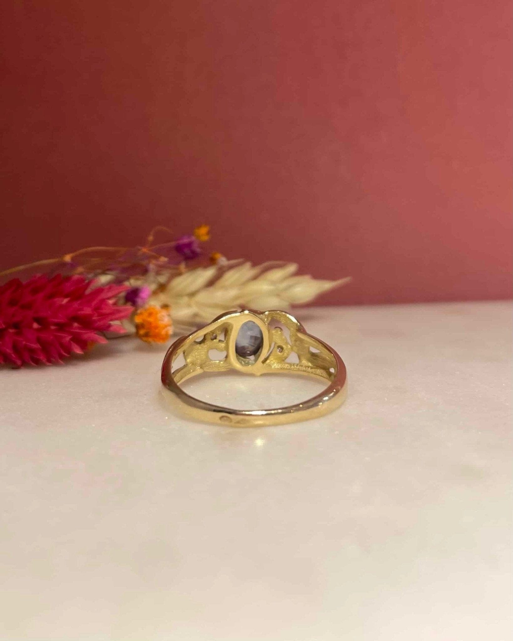Bague Jonc Saphir 0.35 carat & Diamants "Carmen" - Elliade Paris