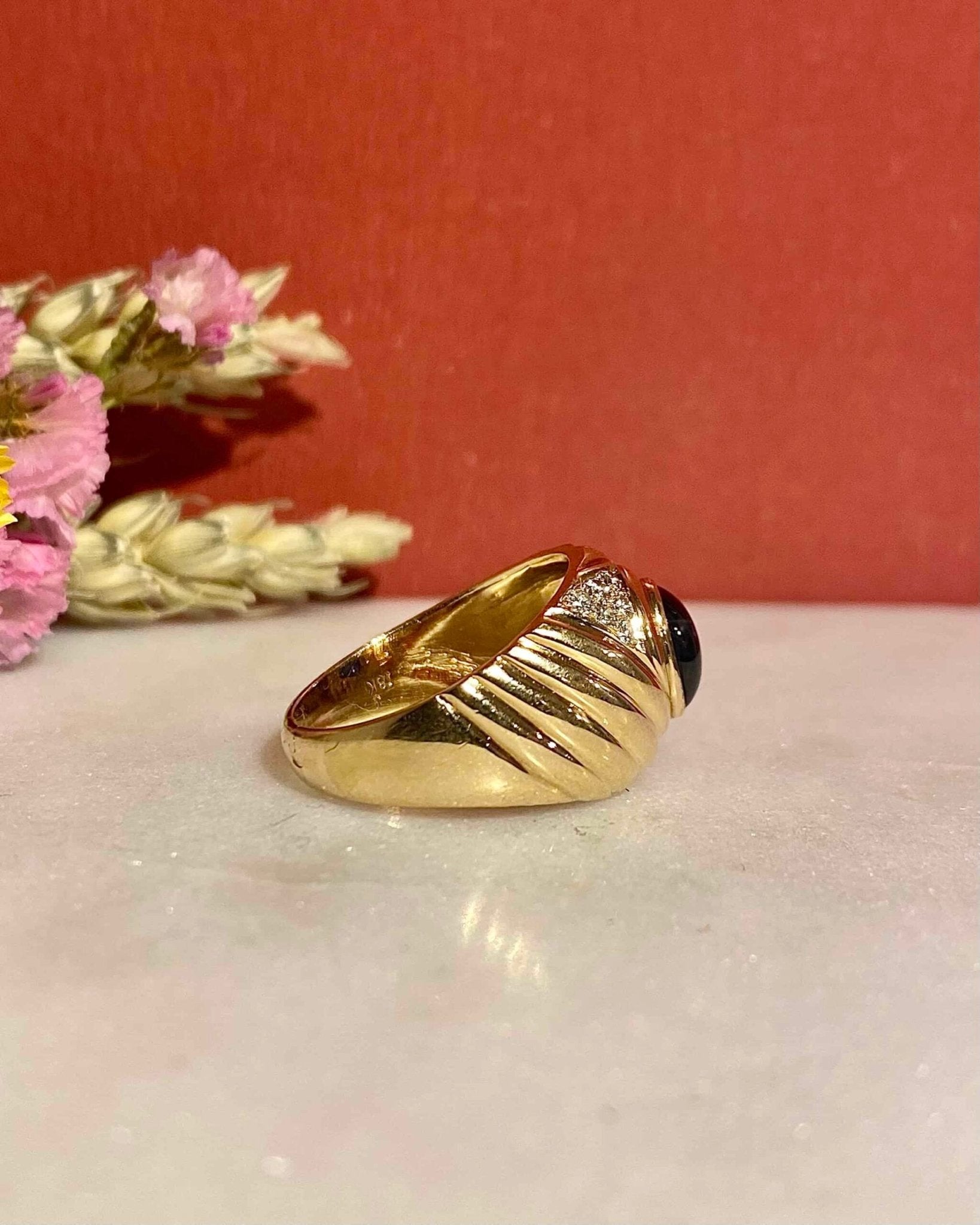 Bague Jonc Saphir 1.70 carat & douze Diamants "Mina" - Elliade Paris
