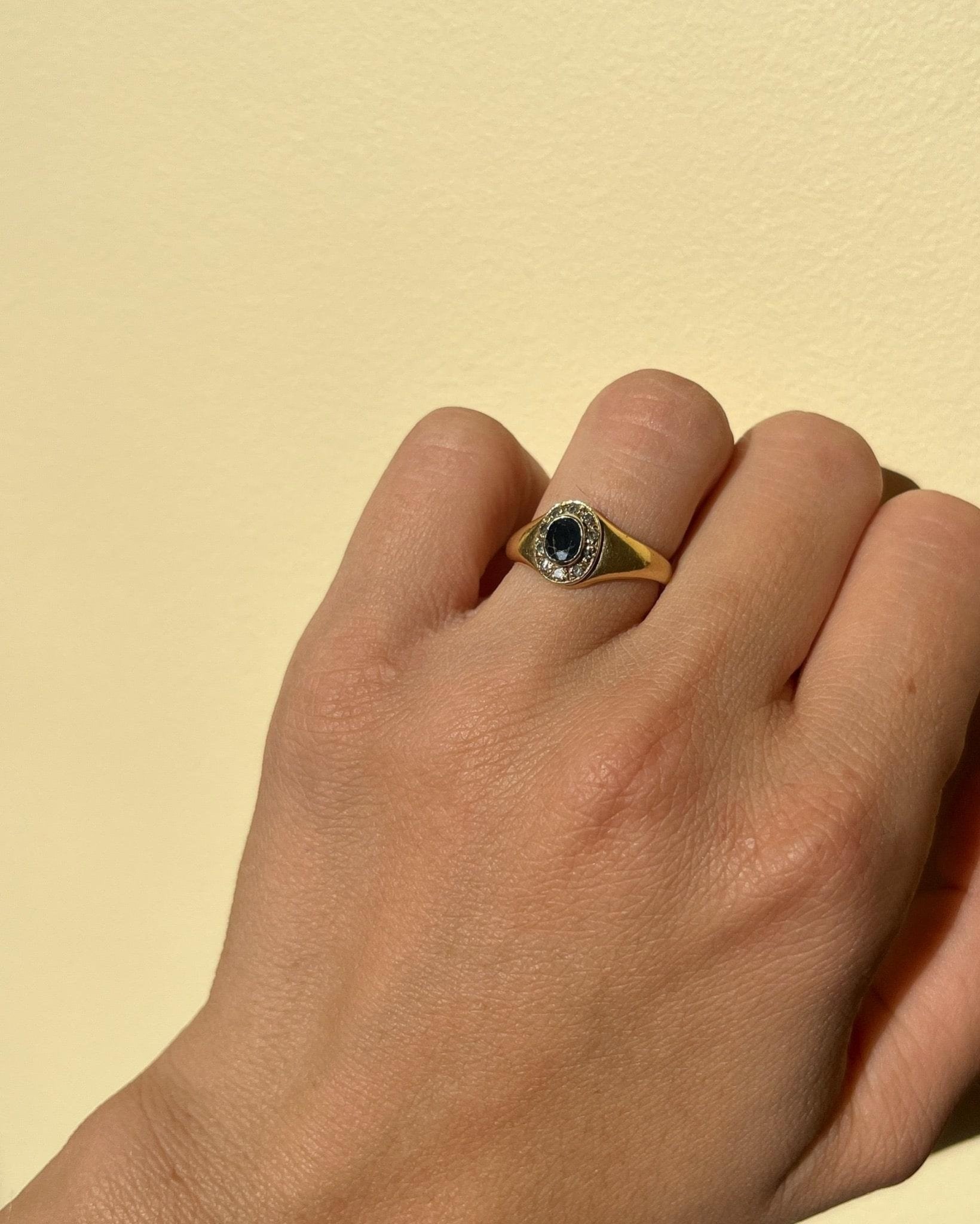 Bague Jonc Saphir et Diamants "Maora" - Elliade Paris
