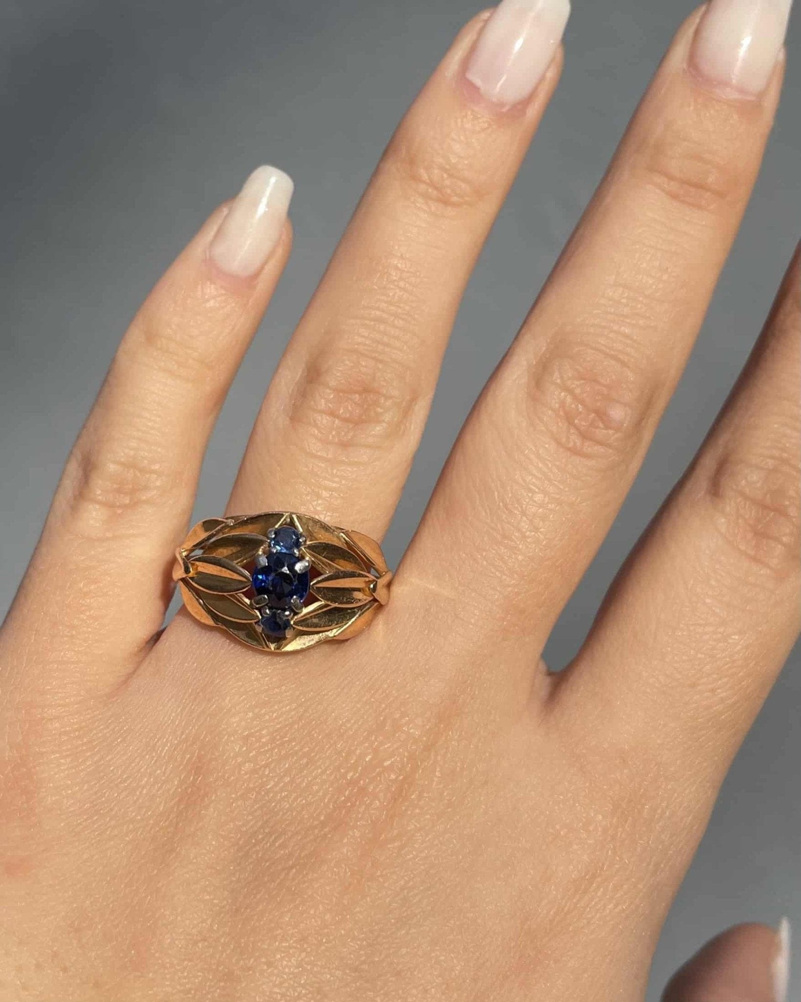 Bague Jonc Saphirs 0.85 carat "Leontine" - Elliade Paris