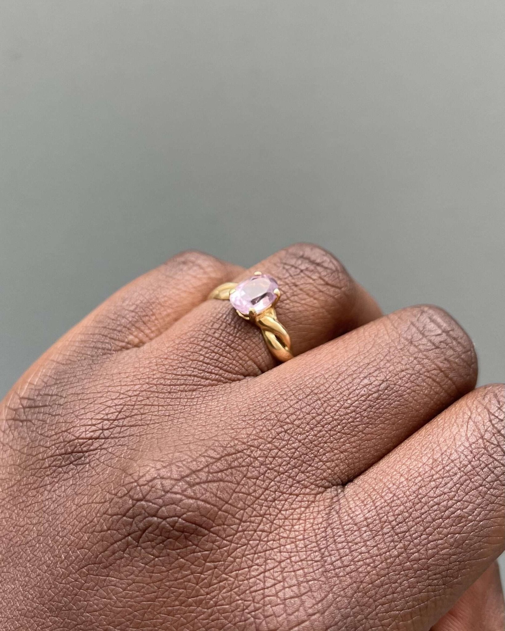 Bague Jonc Solitaire Améthyste 1 carat "Ella" - Elliade Paris