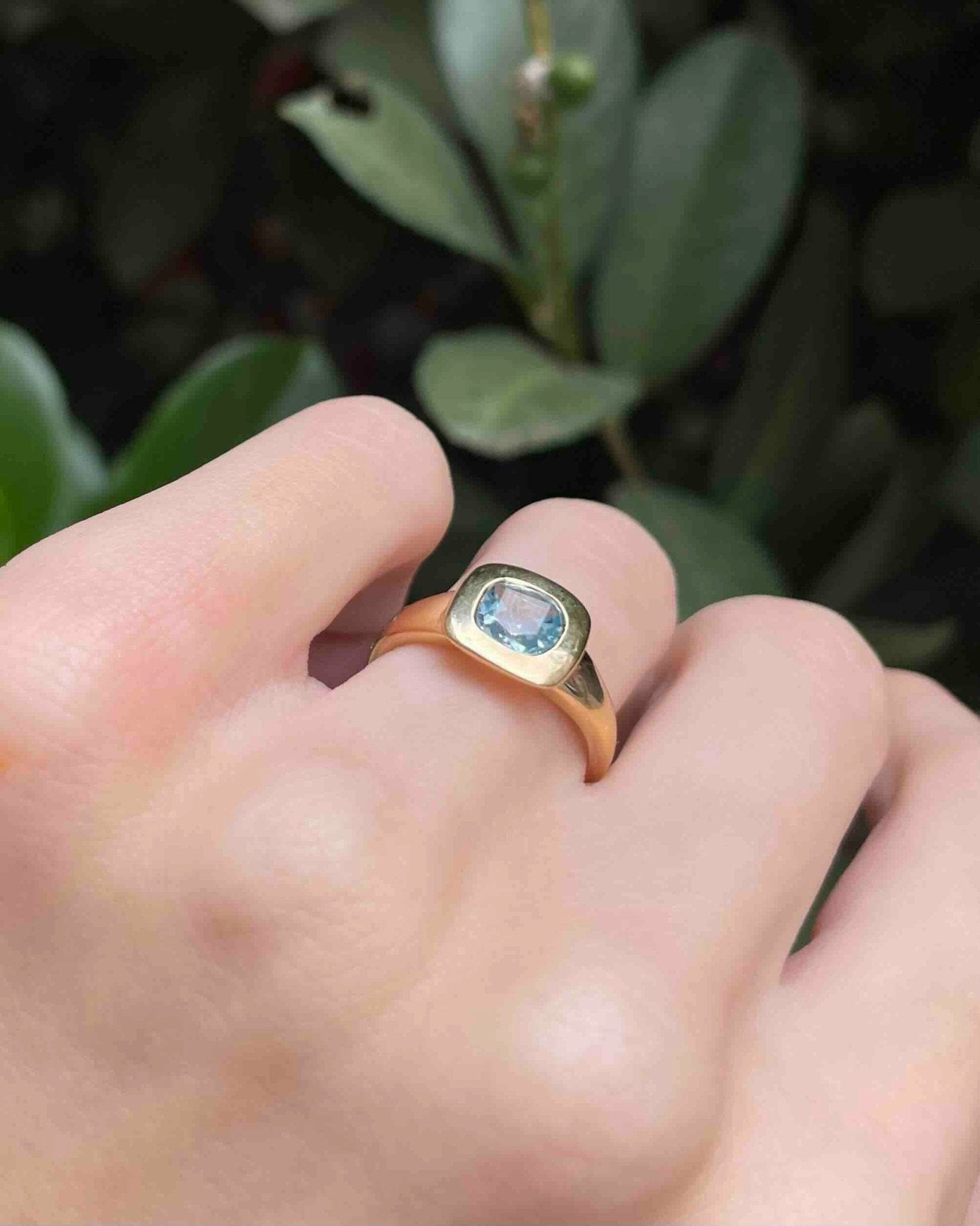 Bague Jonc Topaze 1 Carat "Constance" - Elliade Paris