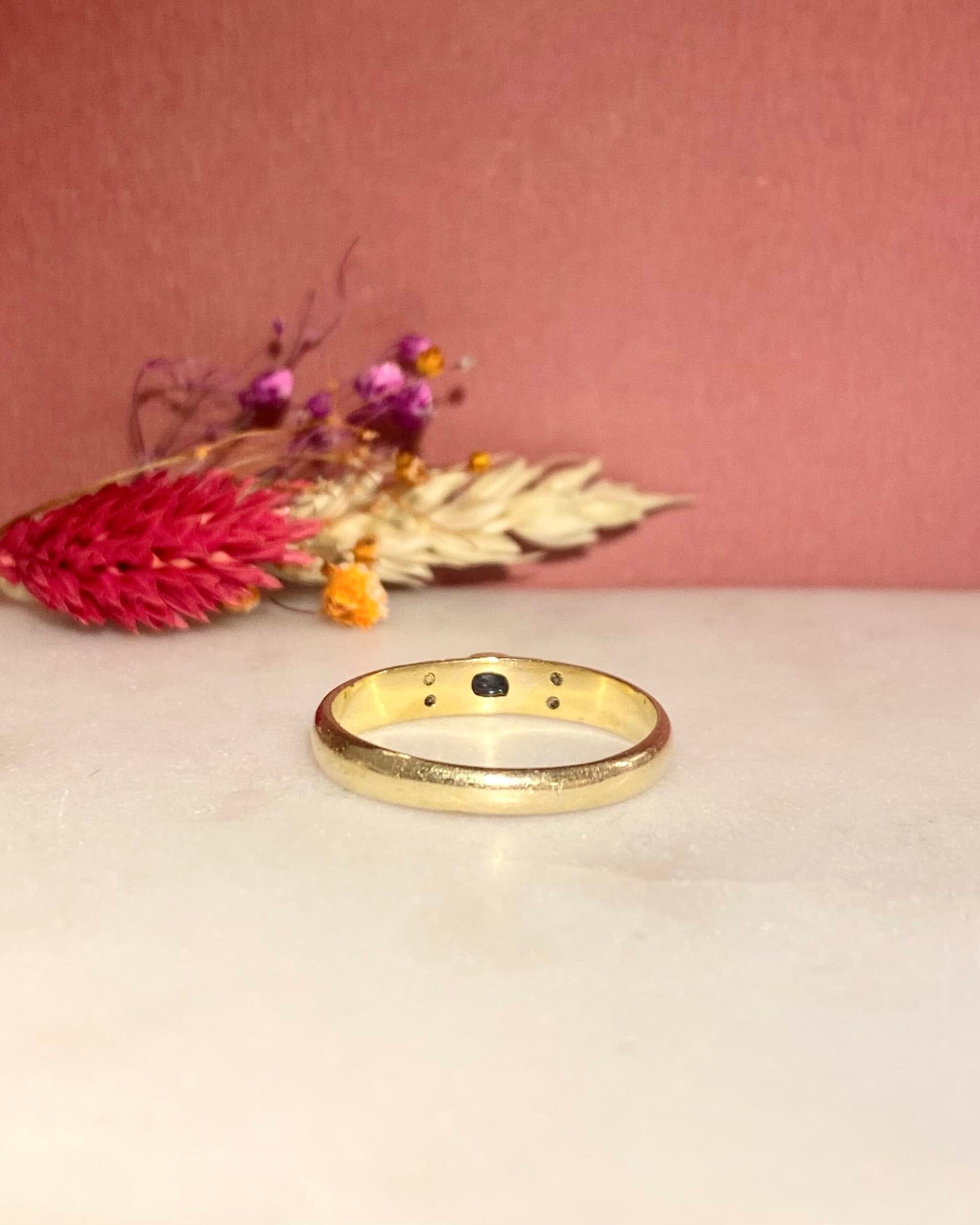 Anillo brazalete de zafiro y diamantes "Stella"