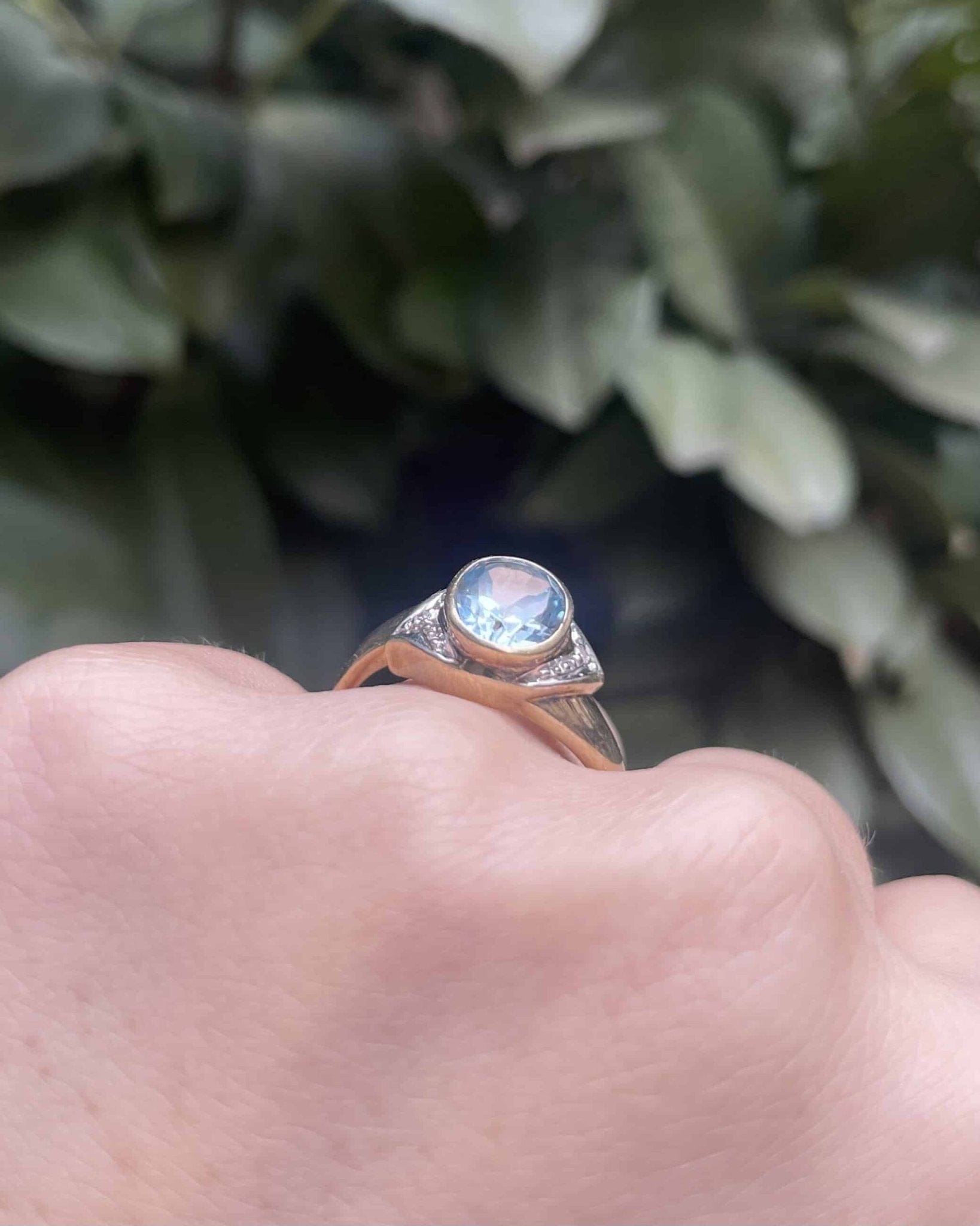 Bague Jonc Trilogie Topaze 2.66 carats & Diamants "Coline" - Elliade Paris