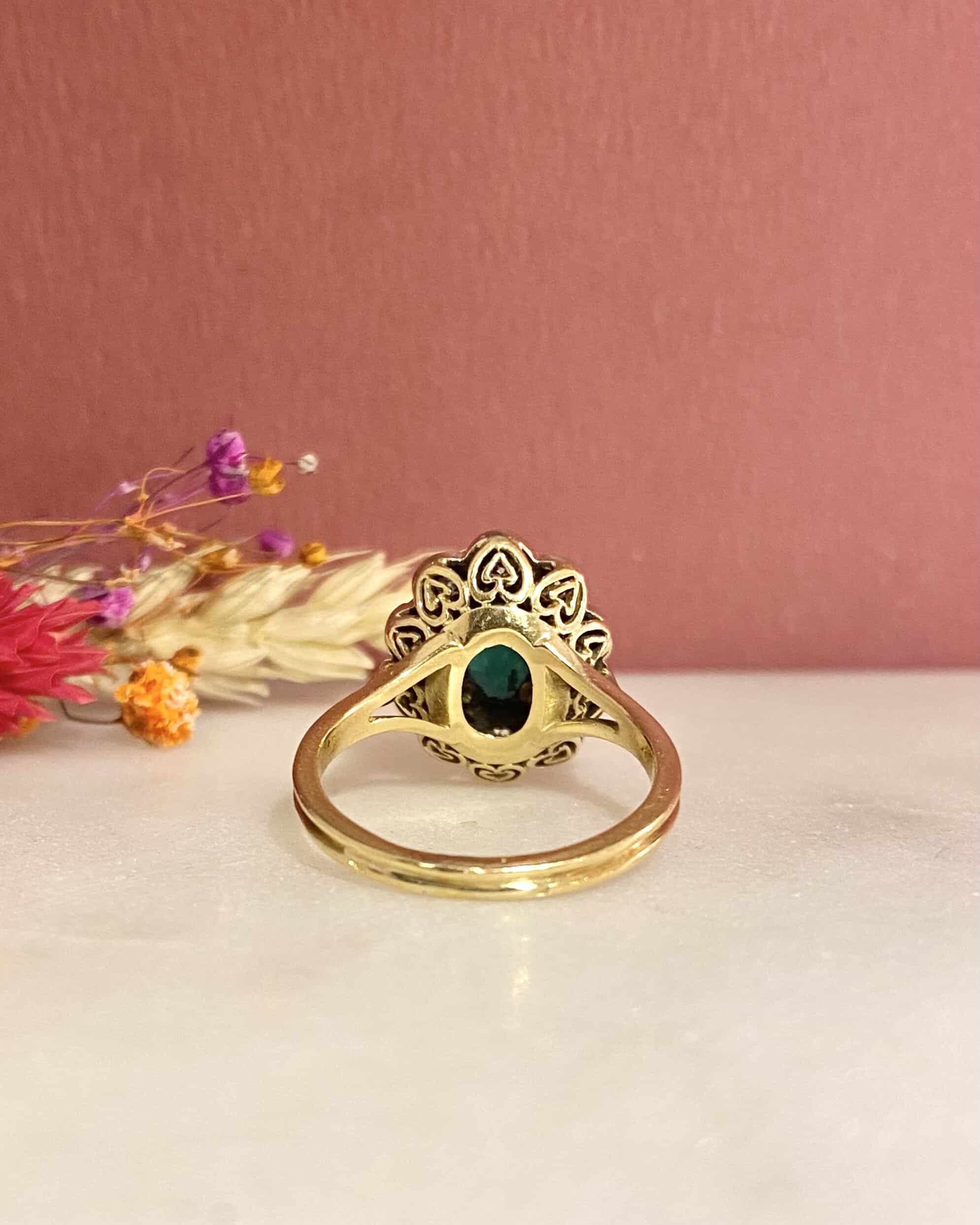 Bague Marguerite Émeraude 0.56 carat & Diamants "Jocelyne" - Elliade Paris