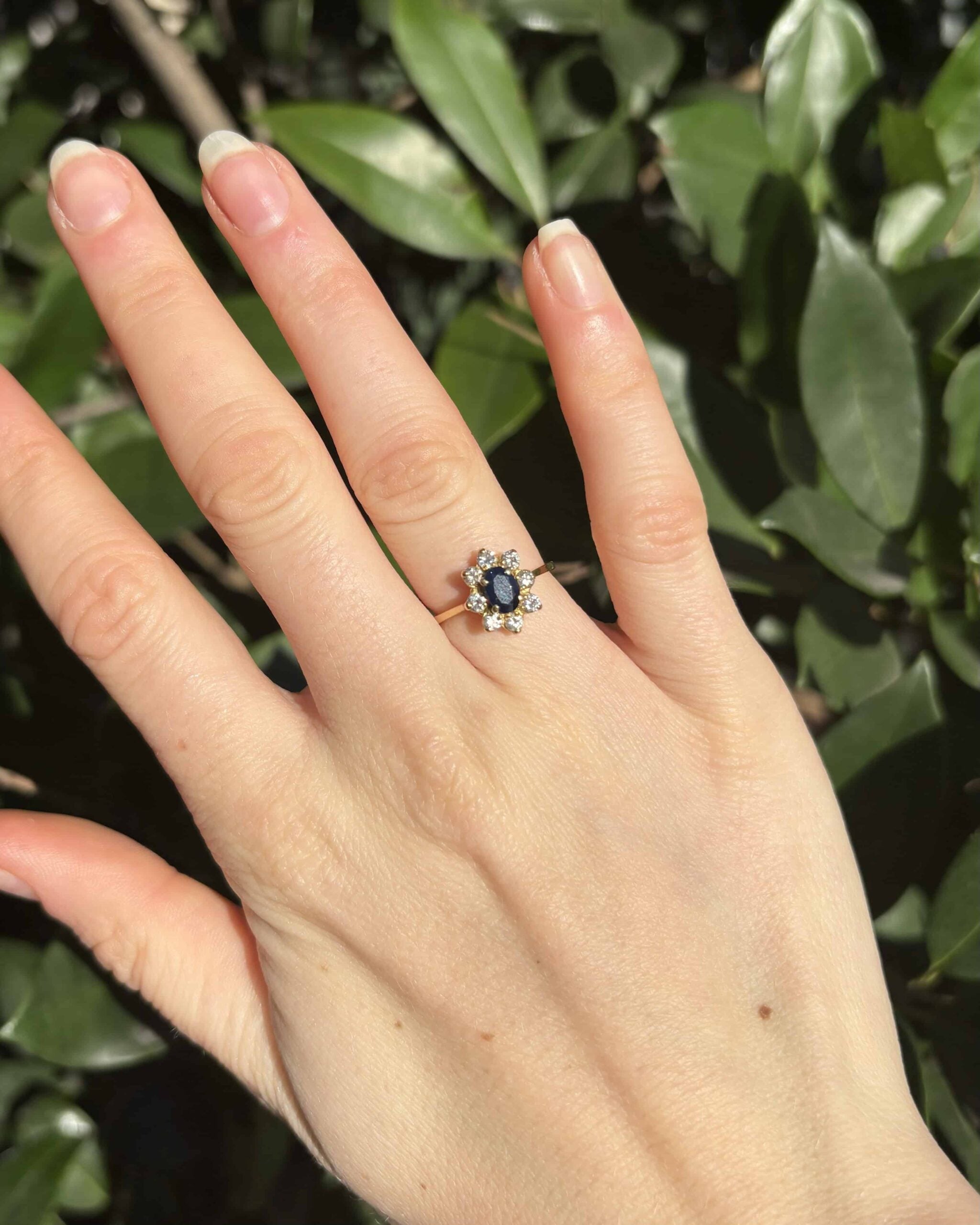 Bague Marguerite Saphir 0.60 carat & Diamants "Selina"